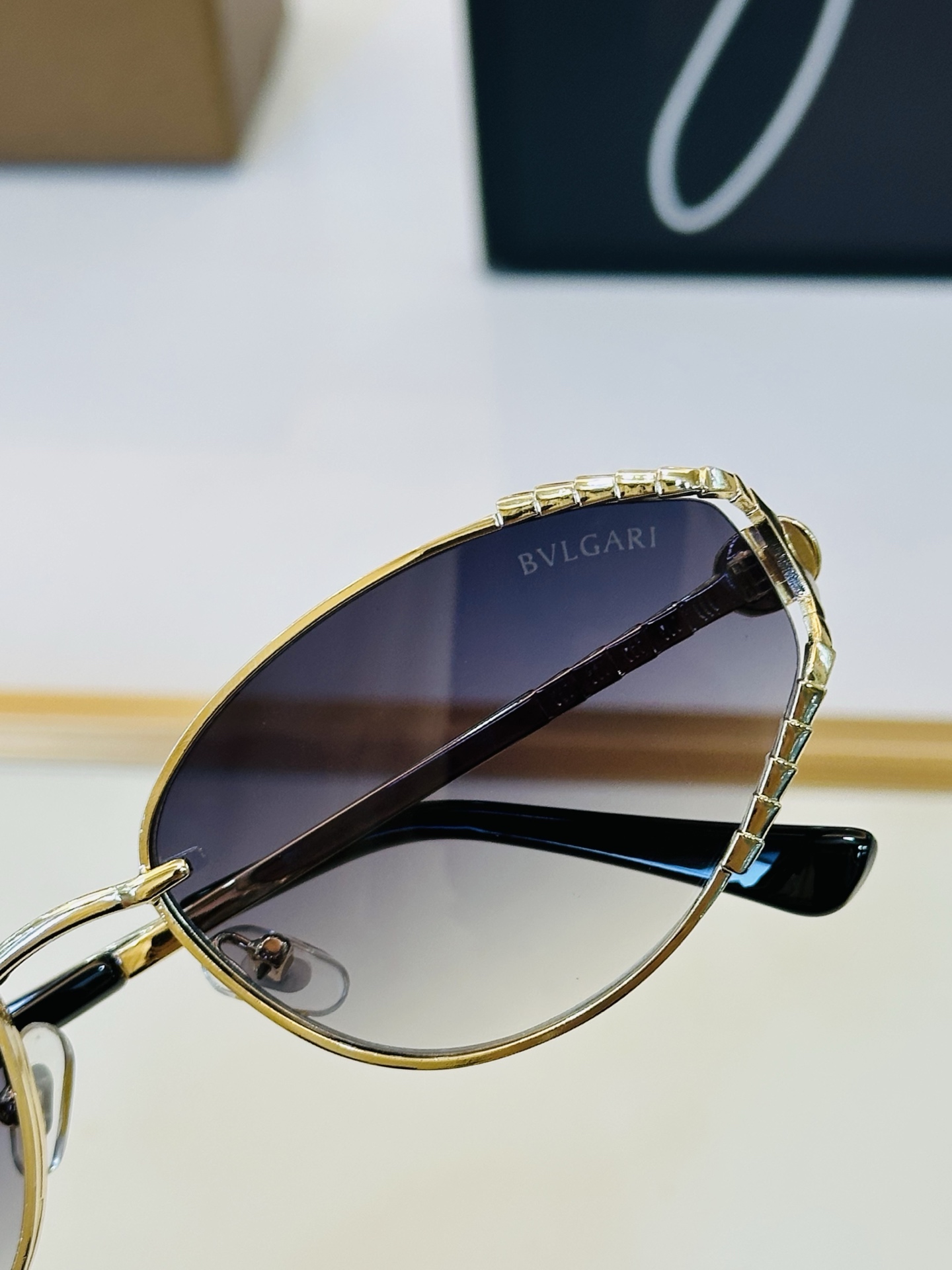 🆕款 官网同售 宝格家 BV5025 👍 Size ：57口15-145 😎品质非常完美 YE出街必备 