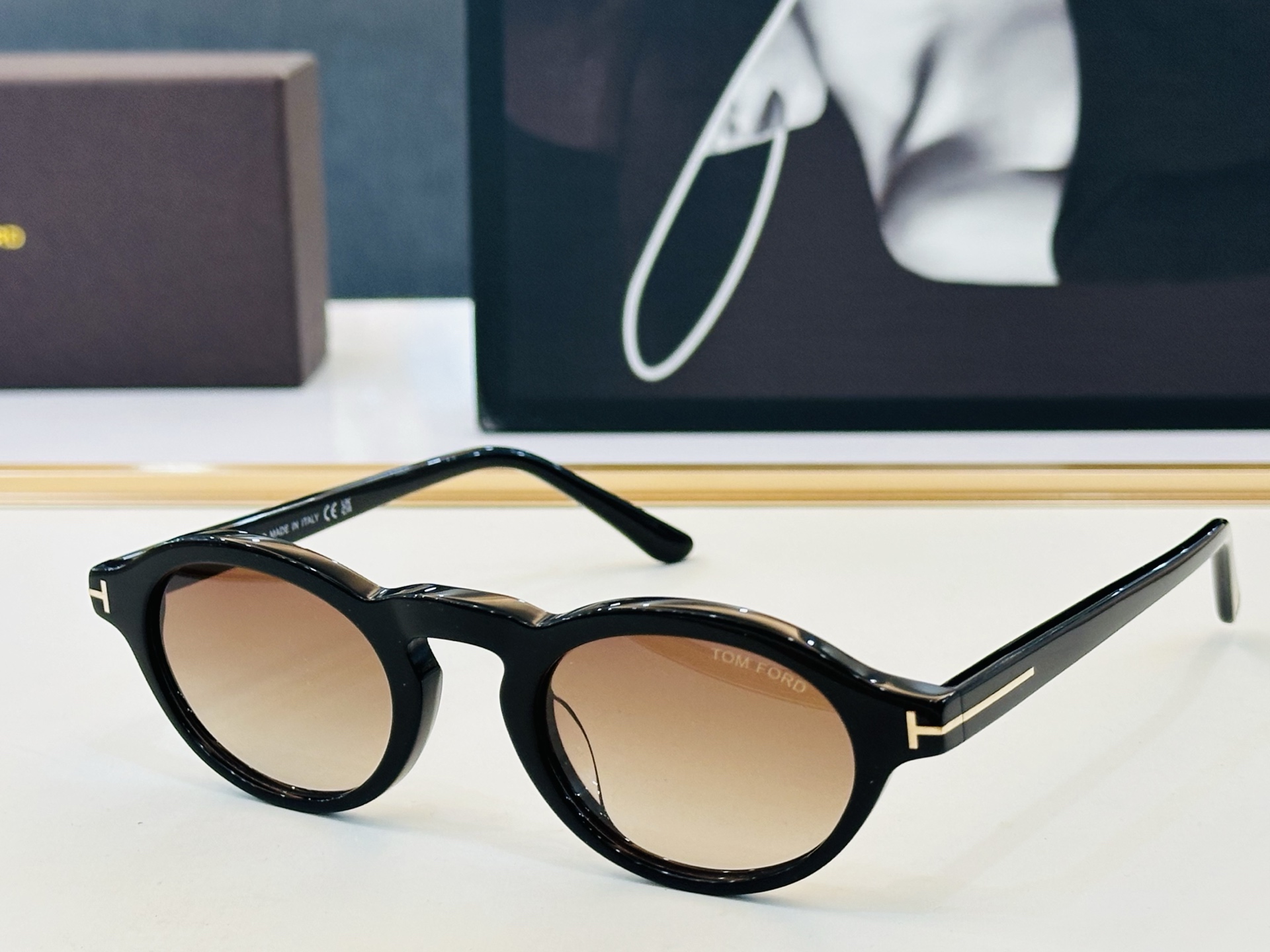 🆕款 TOM FORD🏇汤姆家 MODEL:FT1332  Size：48口23-145 🈷️😍时尚潮流 CC超轻 太阳
