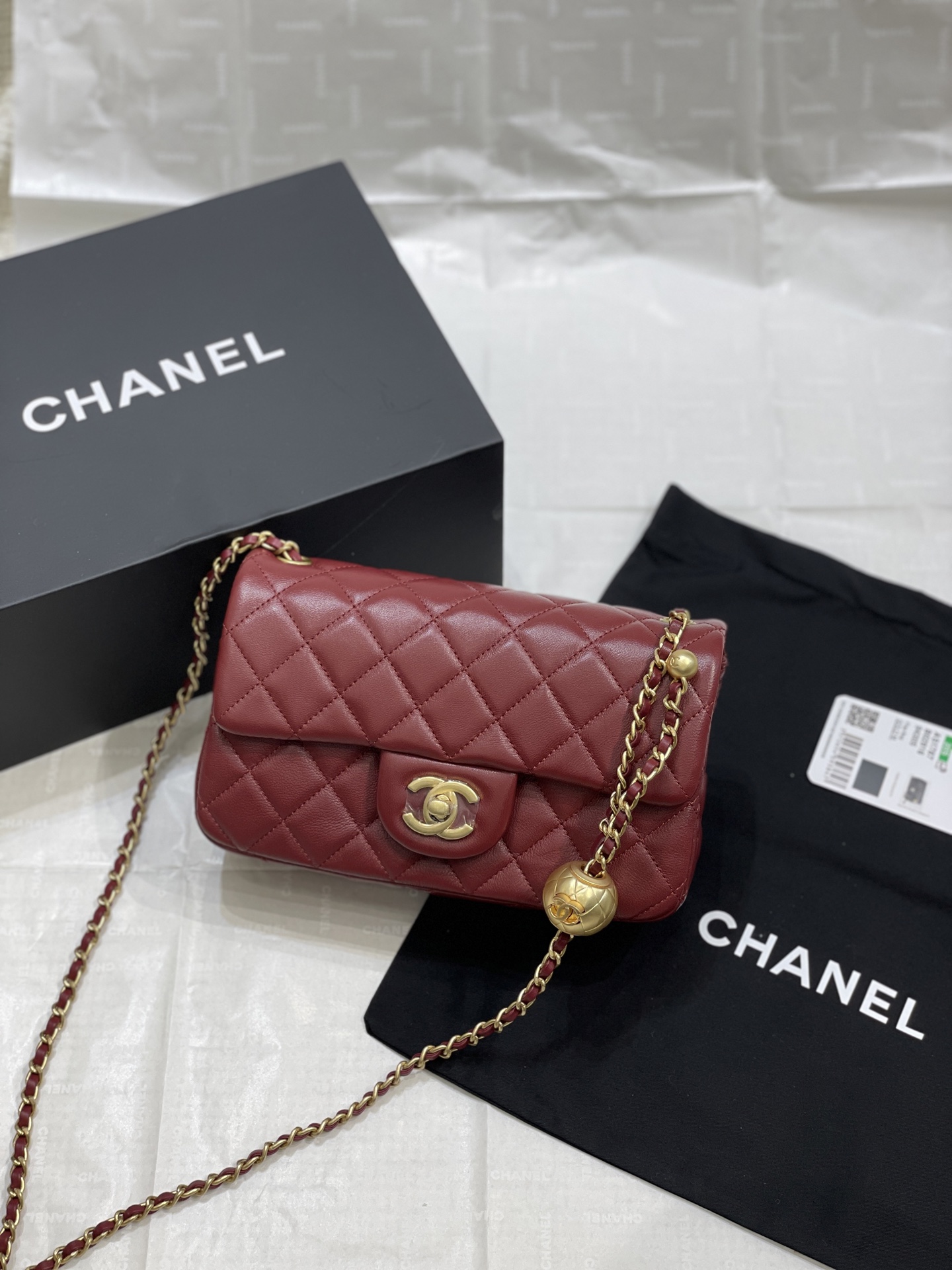 Chanel 升级版大号小金球 口盖羊皮包 这款上身背了之后真的怎么看怎么喜欢