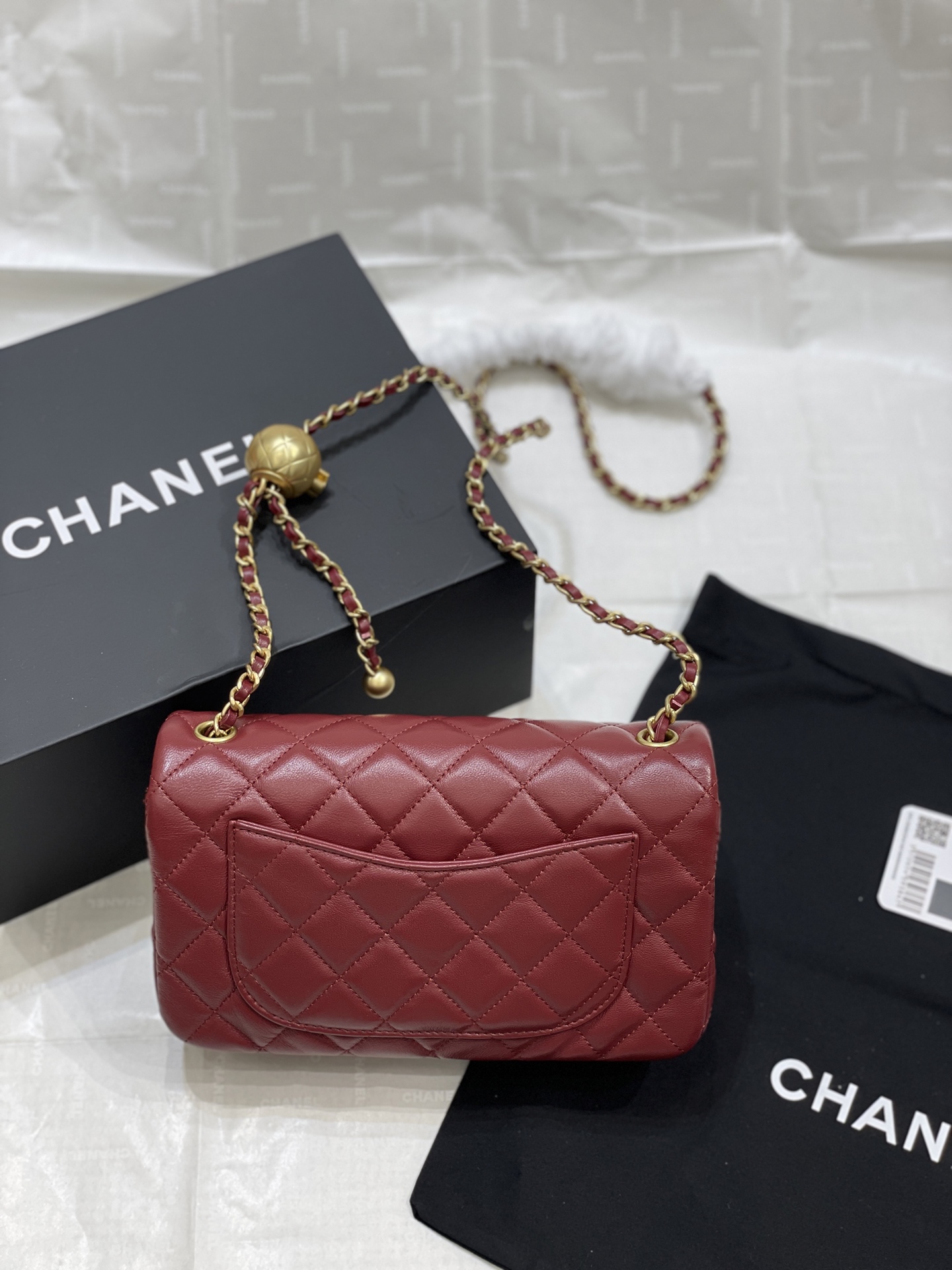 Chanel 升级版大号小金球 口盖羊皮包 这款上身背了之后真的怎么看怎么喜欢