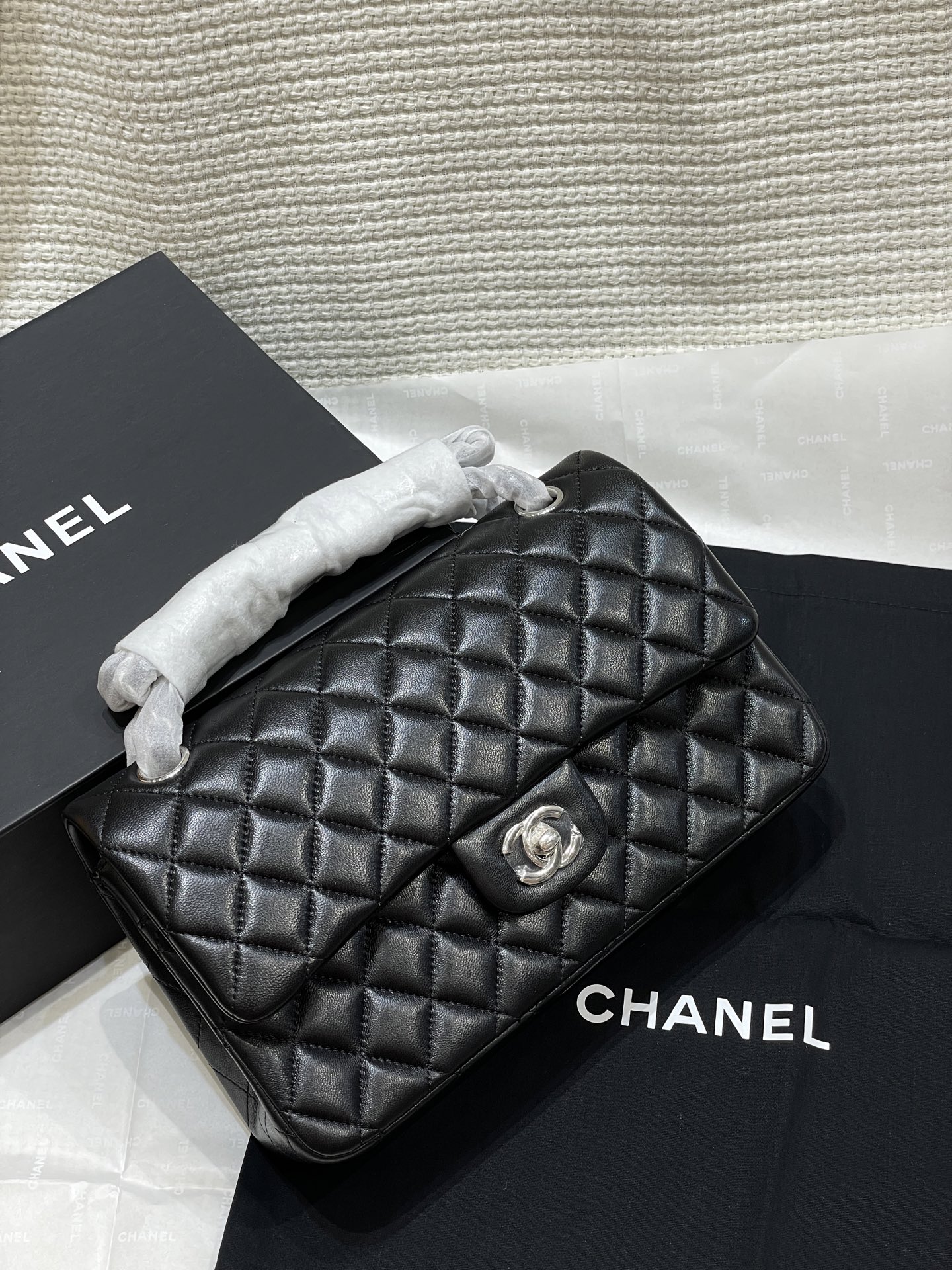 Chanel /460/470 羊皮升级版三个尺寸采用新版六角螺丝