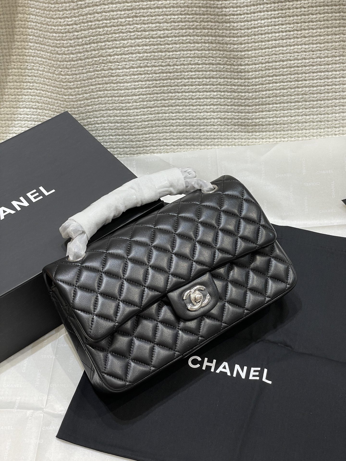 Chanel /460/470 羊皮升级版三个尺寸采用新版六角螺丝