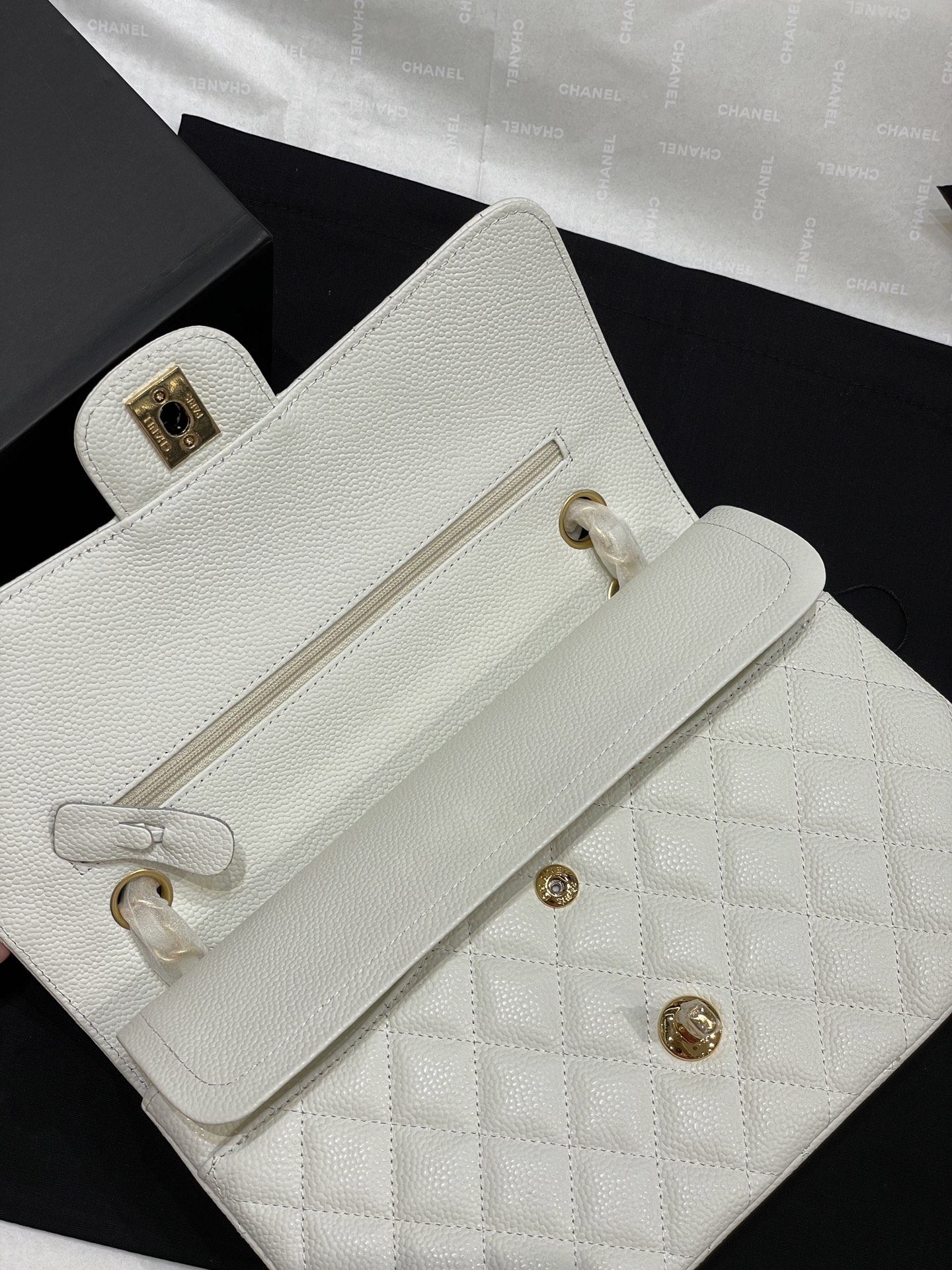 Chanel /460/470 升级版三个尺寸采用新版六角螺丝