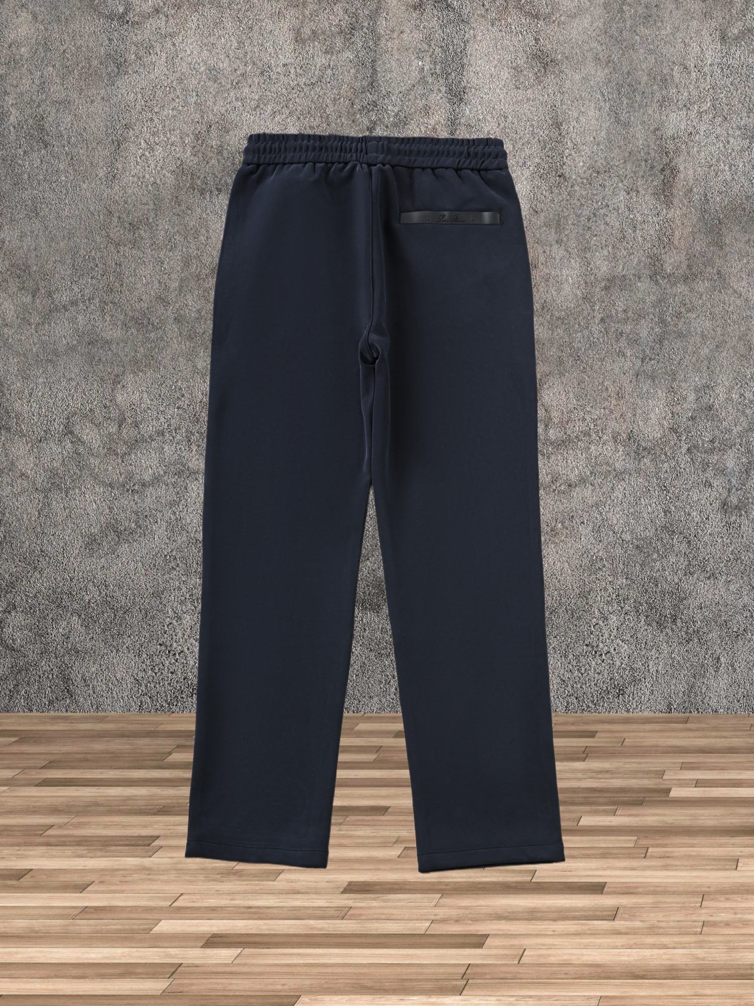 🔥lP🆕 诺悠翩雅秋冬新款休闲裤🔥专柜热销款 品味与价值共享 身穿着非常舒适 低调不失奢华 穿出去非常有