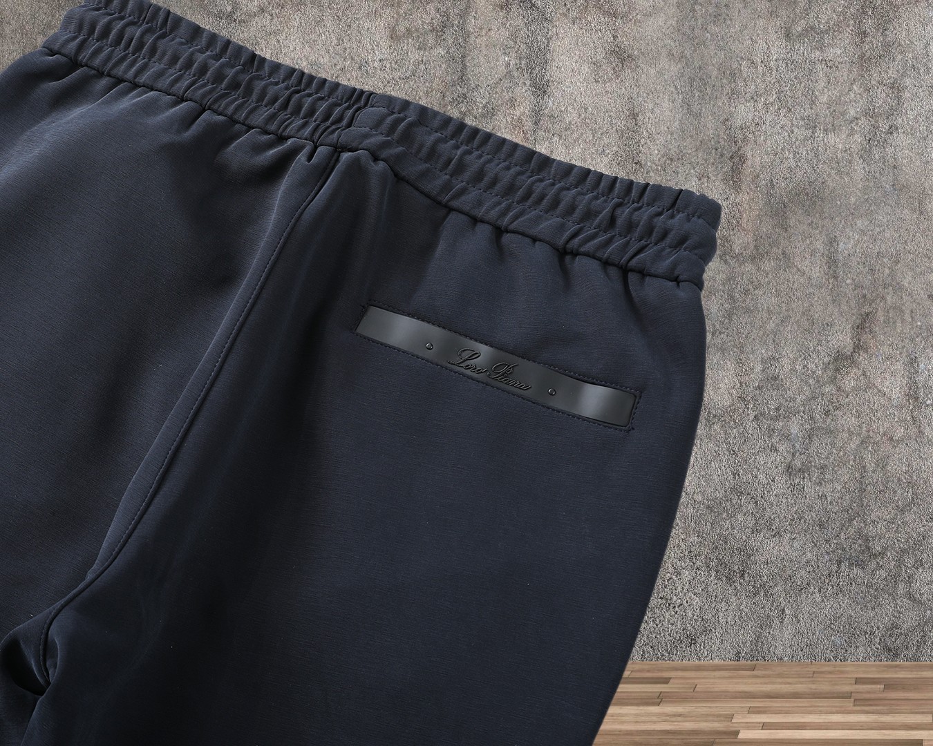 🔥lP🆕 诺悠翩雅秋冬新款休闲裤🔥专柜热销款 品味与价值共享 身穿着非常舒适 低调不失奢华 穿出去非常有