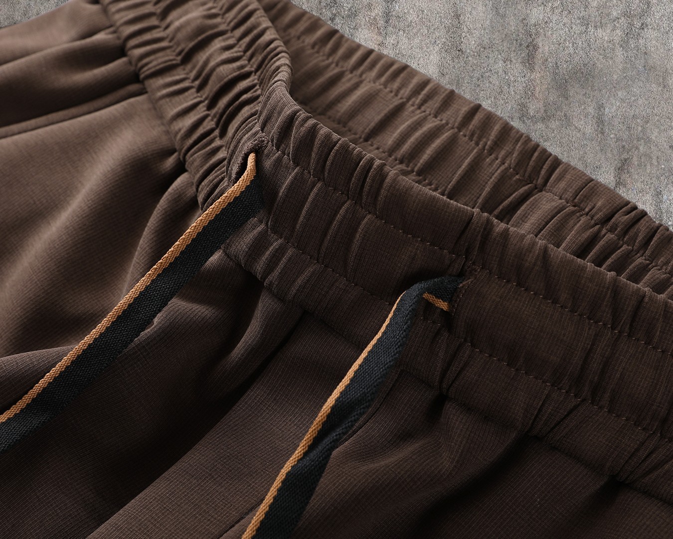 🔥lP🆕 诺悠翩雅秋冬新款休闲裤🔥专柜热销款 品味与价值共享 身穿着非常舒适 低调不失奢华 穿出去非常有