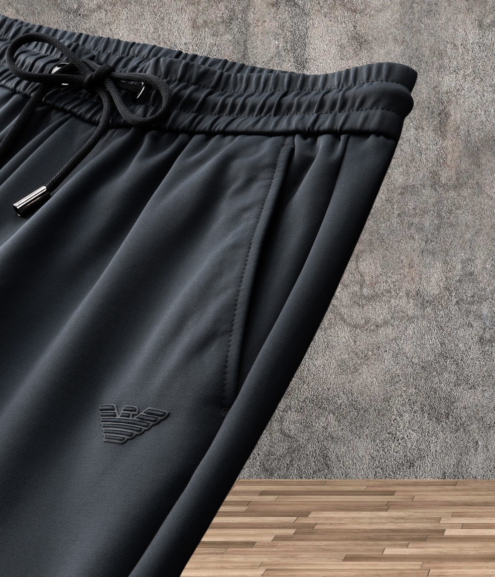 🔥ARMANI 阿玛尼 25年秋冬新品休闲裤🔥专柜热销款 品味与价值共享 身穿着非常舒适 低调不失奢华 