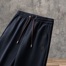 🔥ZEGNA 杰尼亚 25年秋冬新品休闲裤🔥专柜热销款 品味与价值共享 身穿着非常舒适 低调不失奢华 穿 🔥ZEGNA 杰尼亚 25年秋冬新品休闲裤🔥专柜热销款 品味与价值共享 身穿着非常舒适 低调不失奢华 穿