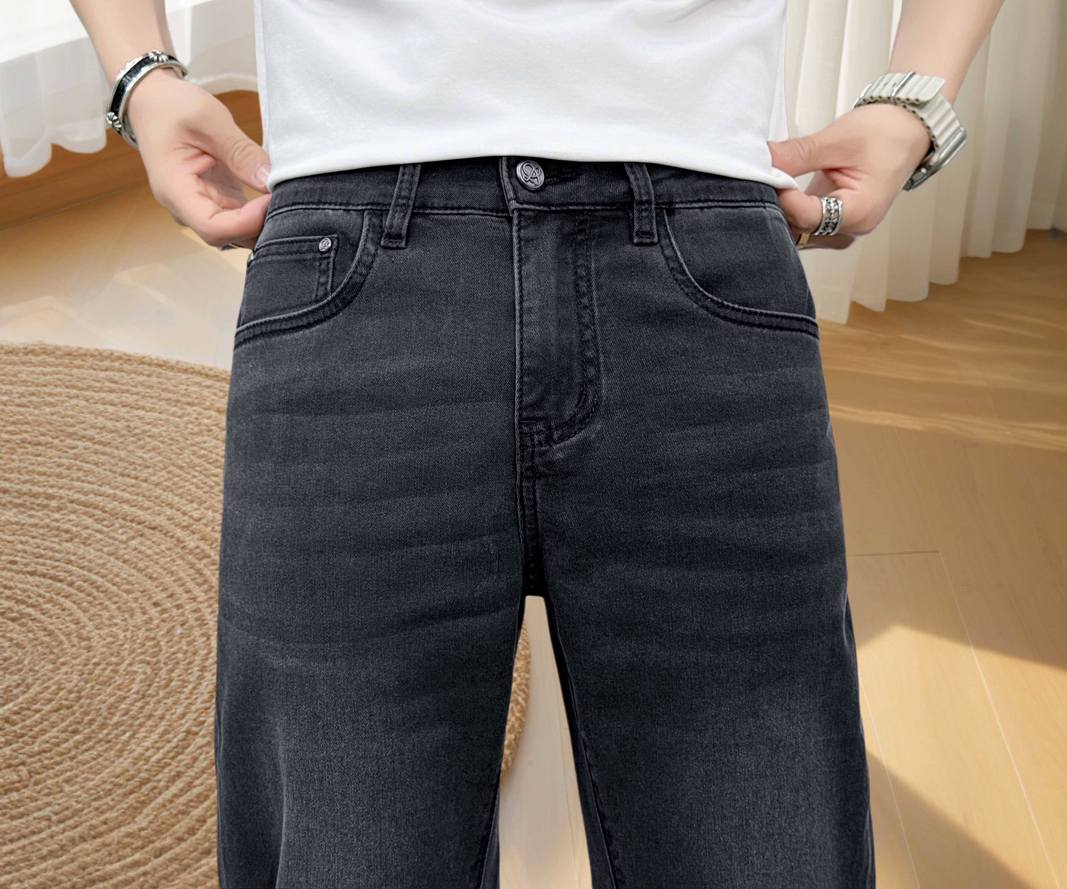 🔥LOEWE 罗意威 26年新款牛仔裤🔥专柜热销款休闲裤 品味与价值共享 身穿着非常舒适 低调不失奢华 