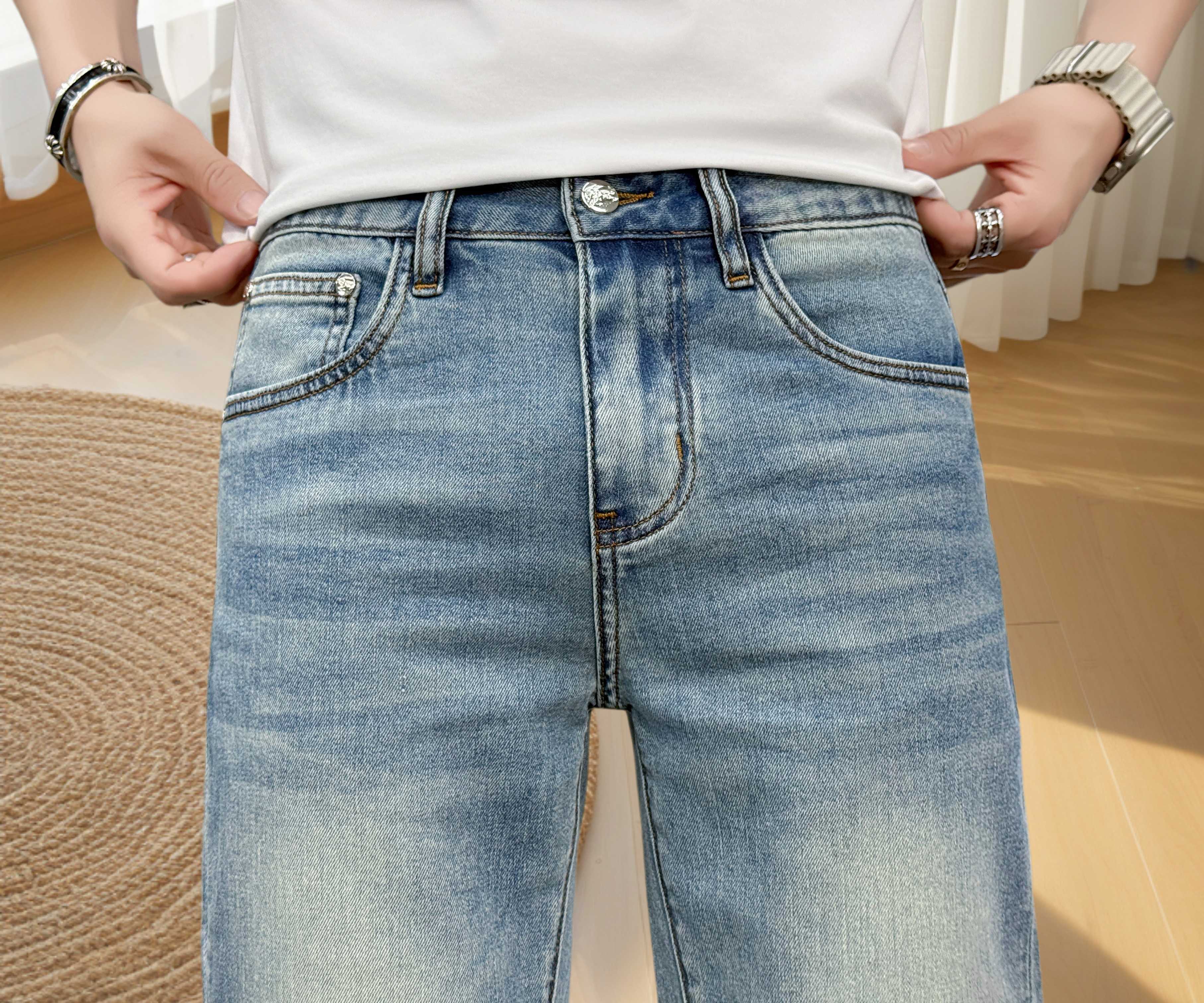 🔥BURBERRY 巴宝莉 26年新款牛仔裤🔥专柜热销款休闲裤 品味与价值共享 身穿着非常舒适 低调不失