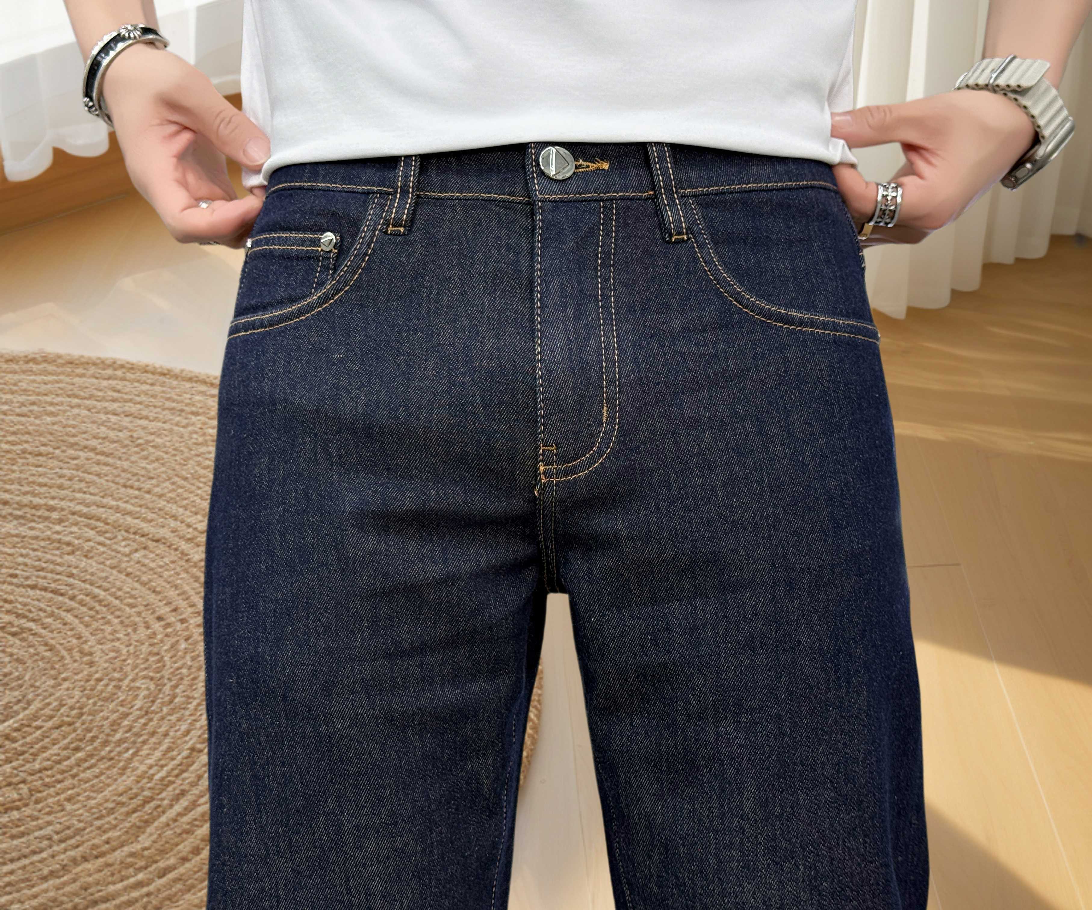 🔥PRADA 普拉达 26年新款牛仔裤🔥专柜热销款休闲裤 品味与价值共享 身穿着非常舒适 低调不失奢华 