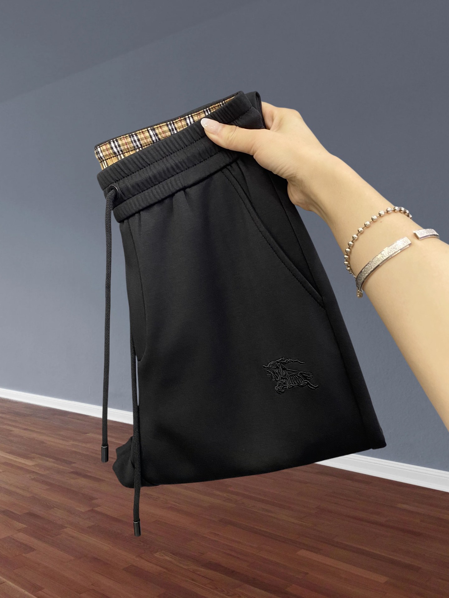 🔥BURBERRY 巴宝莉 26年新品休闲裤🔥专柜热销款 品味与价值共享 身穿着非常舒适 低调不失奢华 