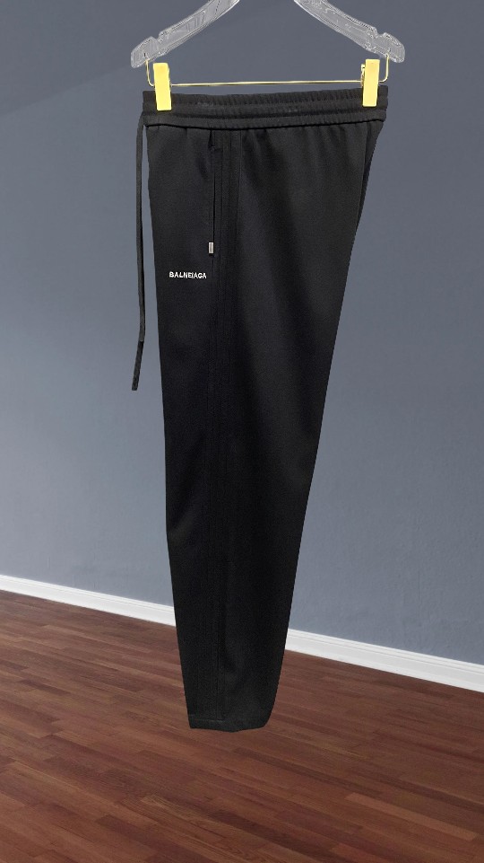 🔥BALENCIGA 巴黎世家 26年新品休闲裤🔥专柜热销款 品味与价值共享 身穿着非常舒适 低调不失奢