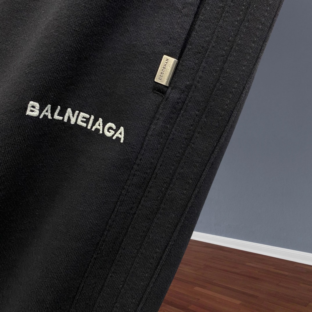 🔥BALENCIGA 巴黎世家 26年新品休闲裤🔥专柜热销款 品味与价值共享 身穿着非常舒适 低调不失奢
