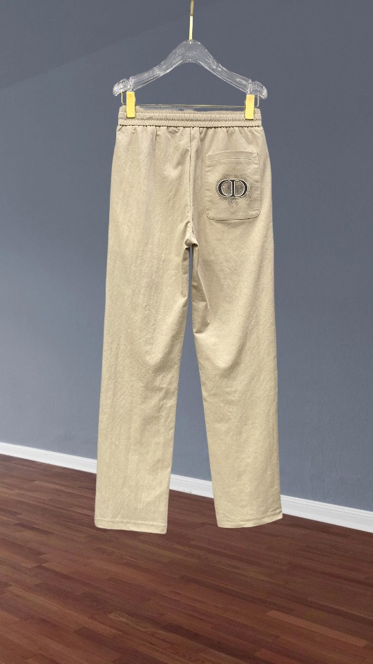 🔥DIOR 迪奥 26年新品休闲裤🔥专柜热销款 品味与价值共享 身穿着非常舒适 低调不失奢华 穿出去非常