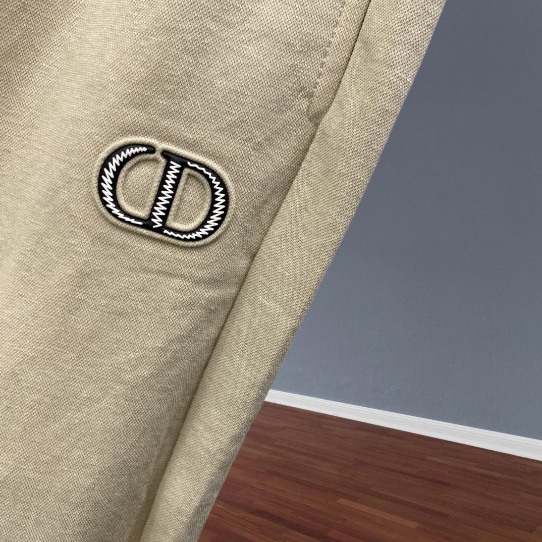 🔥DIOR 迪奥 26年新品休闲裤🔥专柜热销款 品味与价值共享 身穿着非常舒适 低调不失奢华 穿出去非常