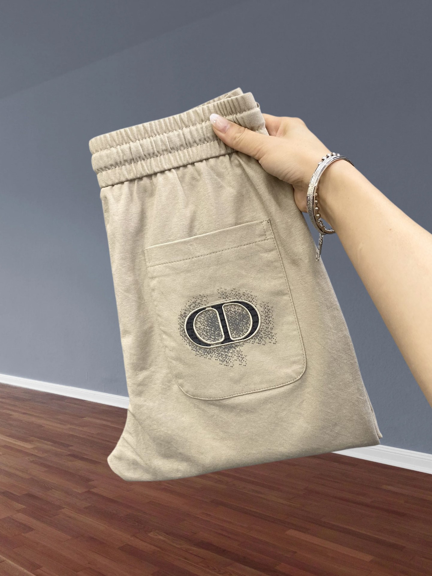 🔥DIOR 迪奥 26年新品休闲裤🔥专柜热销款 品味与价值共享 身穿着非常舒适 低调不失奢华 穿出去非常