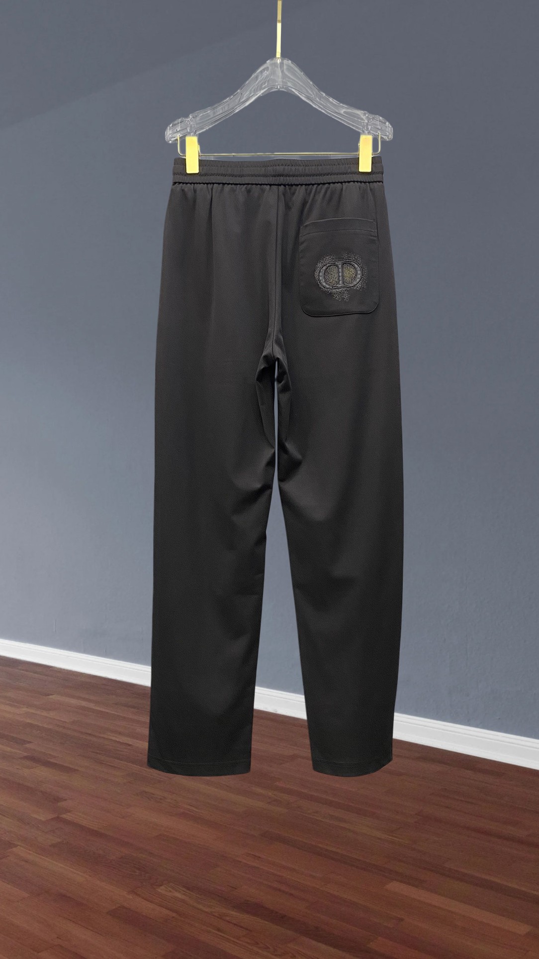 🔥DIOR 迪奥 26年新品休闲裤🔥专柜热销款 品味与价值共享 身穿着非常舒适 低调不失奢华 穿出去非常