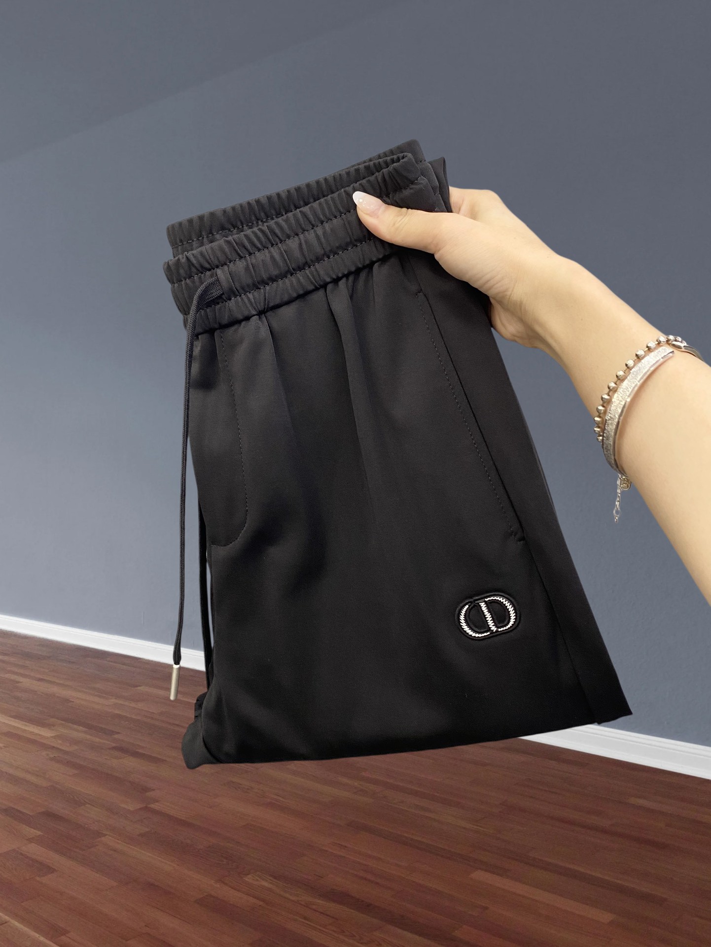 🔥DIOR 迪奥 26年新品休闲裤🔥专柜热销款 品味与价值共享 身穿着非常舒适 低调不失奢华 穿出去非常