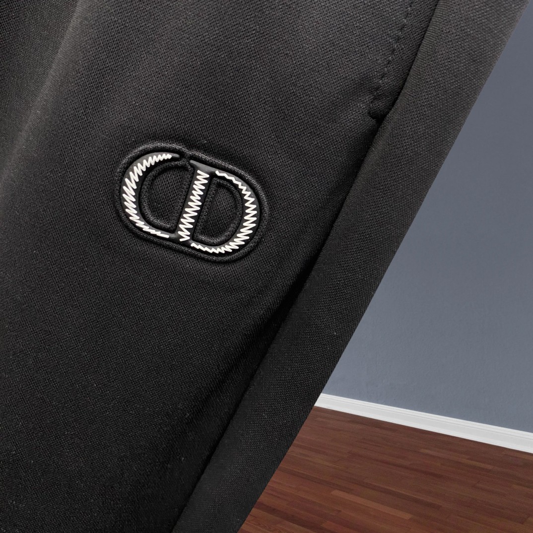 🔥DIOR 迪奥 26年新品休闲裤🔥专柜热销款 品味与价值共享 身穿着非常舒适 低调不失奢华 穿出去非常