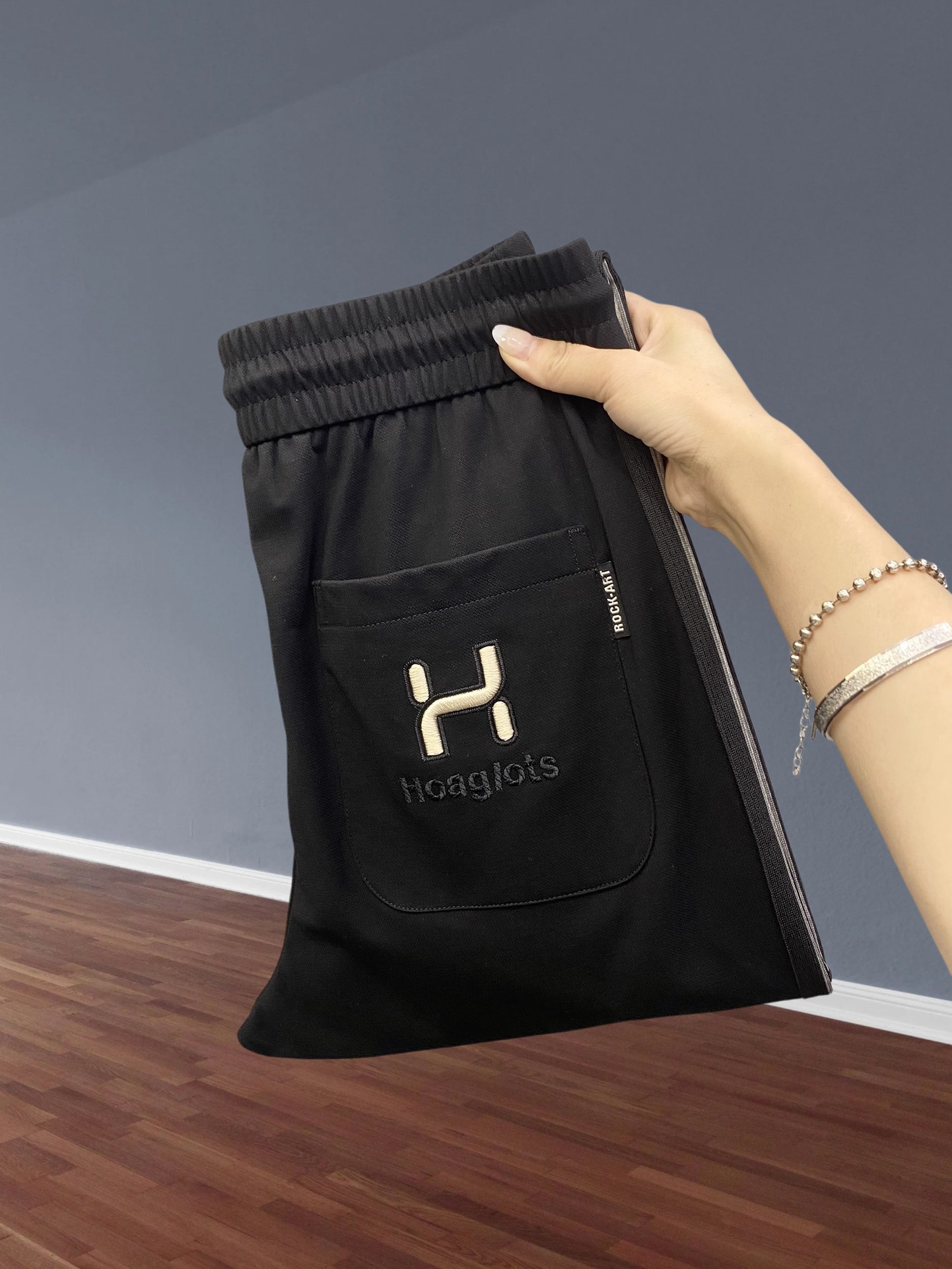 🔥HERMES 爱马仕 26年新品休闲裤🔥专柜热销款 品味与价值共享 身穿着非常舒适 低调不失奢华 穿出