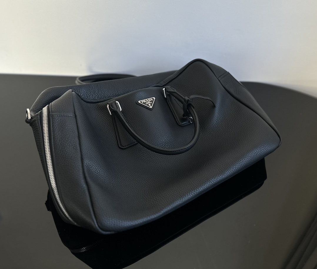 Prada The texture of this leather is very soft and waxy.