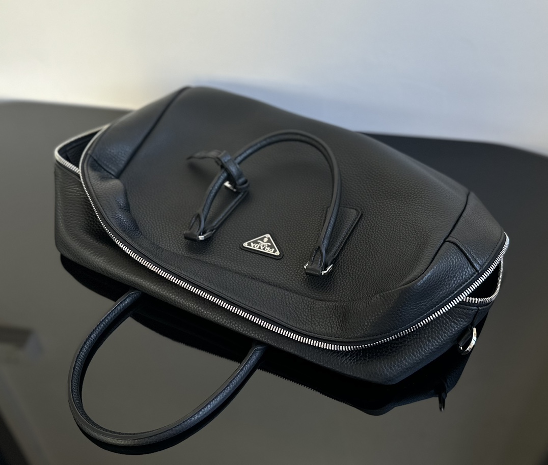 Prada The texture of this leather is very soft and waxy.