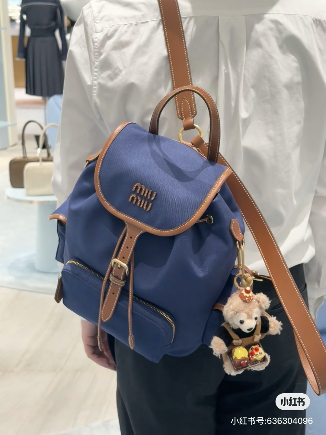 Miu Miu miumiu denim blue upper body, lightweight, convenient and comfortable, looks great! And the capacity is super large!