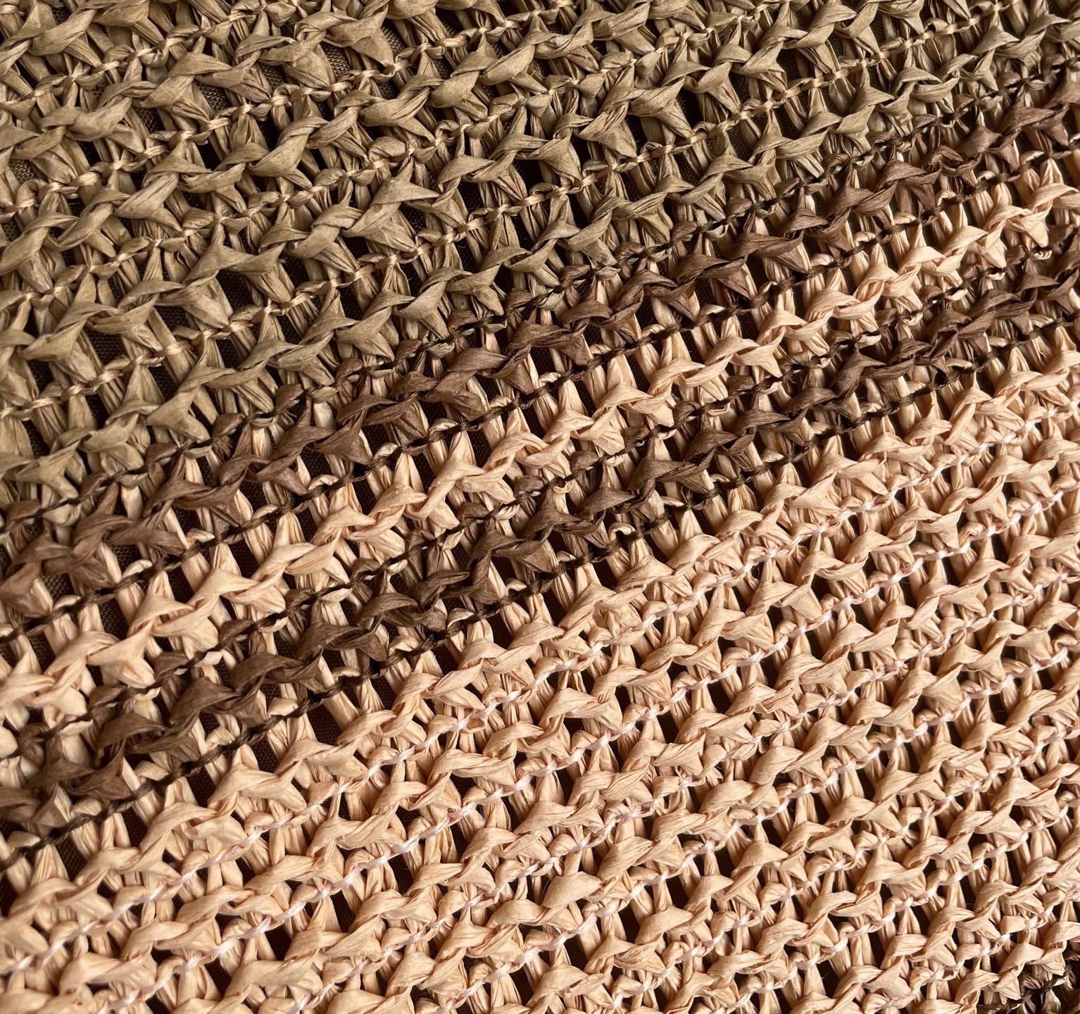 Coach The details of the raffia weaving are really incredible, very delicate!