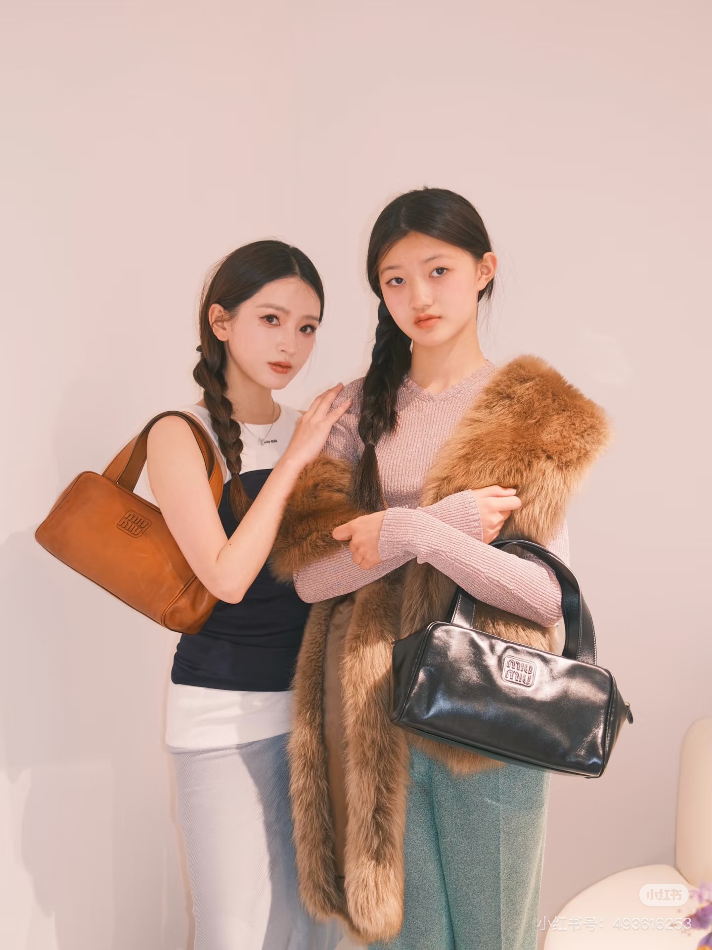 Miu Miu Lets update this MiuMiu25 autumn and winter catwalk model