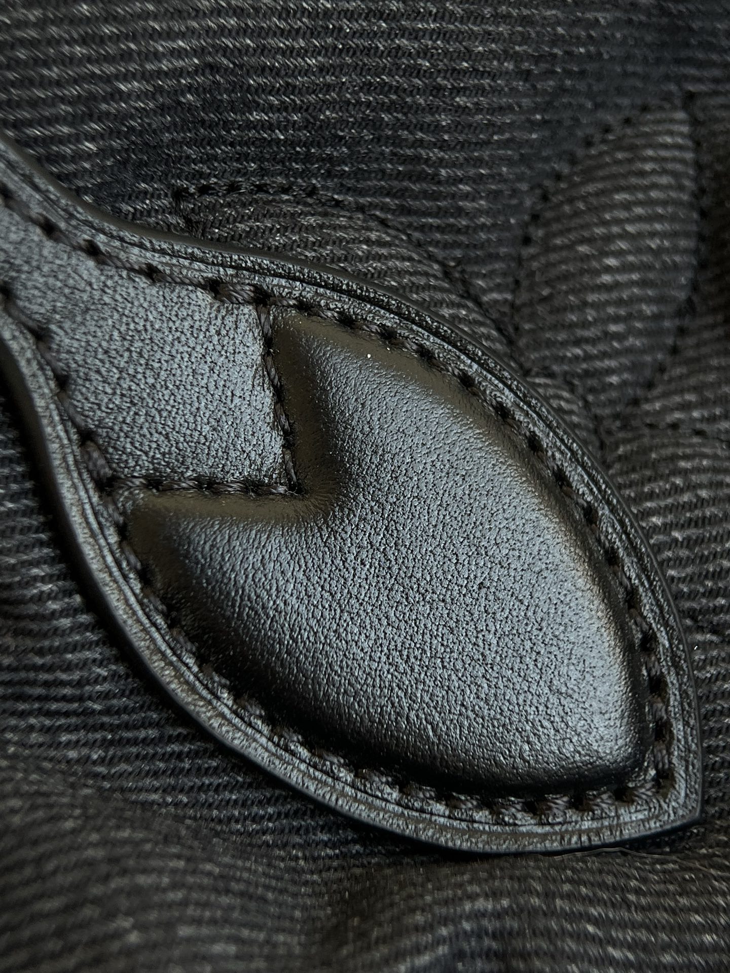 _dtm9sXZHj9m2Oq_92xYU2FX8zd4SYvAiJFeMuXw