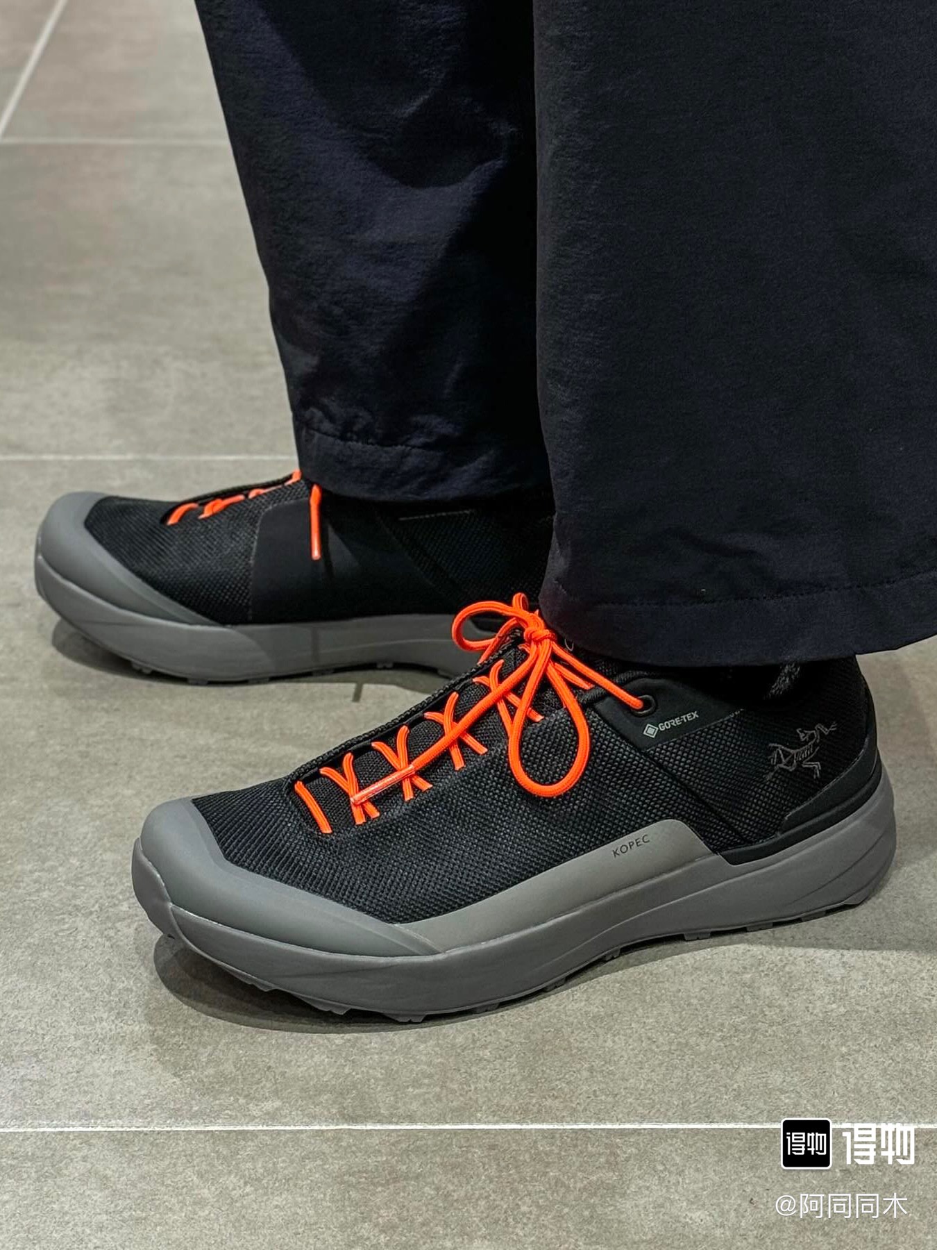 NO:272135,Picture of the foot, Archaeopteryx, KOPEC, Market, Dongguan version, Three-dimensional embroidery label, Embroidery label, Embroidery label, arc'teryx19860909上脚图 始祖鸟 KOPEC 市场莞版  立体刺绣标 刺绣标 刺绣标,arc'teryx,Men's shoes