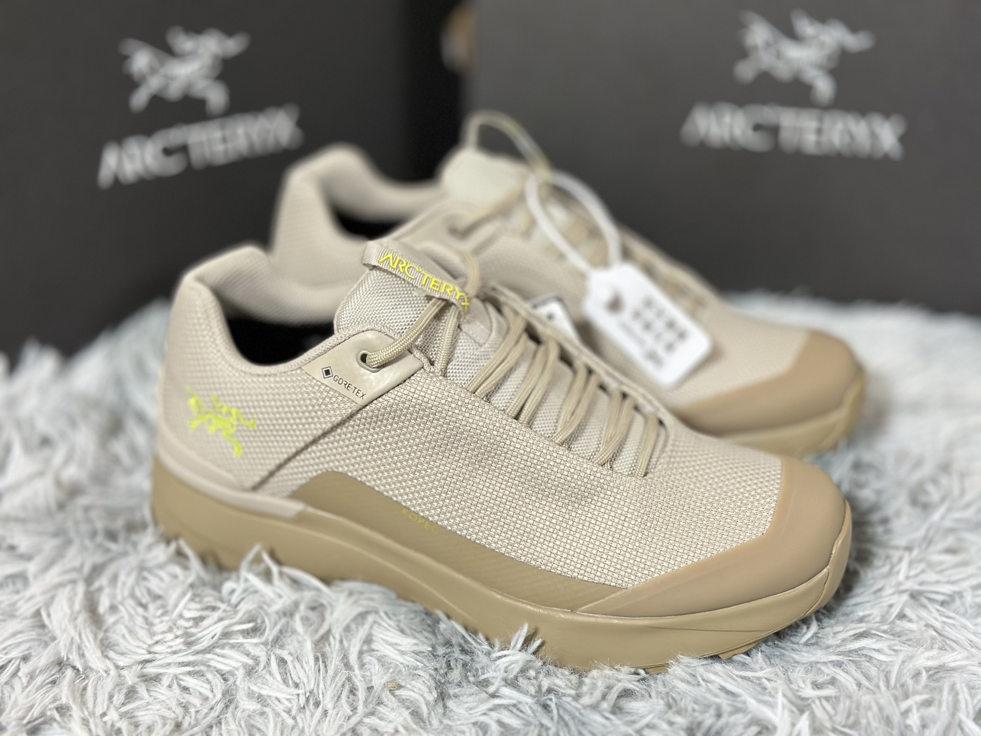 NO:275291,Bird's new color beige brown KP embroidery Size 39-45 KP Shenniao hand-embroidery Non-print Non-stick embroidery Original shoe original box matching Electronic data mold opening Achieve the highest market restoration ratio, Jil sander19860909鸟家新色 米棕色 KP 刺绣  尺码39-45 KP 神鸟手工刺绣 非印花 非贴刺绣 原鞋原盒匹配 电子数据开模 实现市面还原度比最高,,jil sander,Men's shoes
