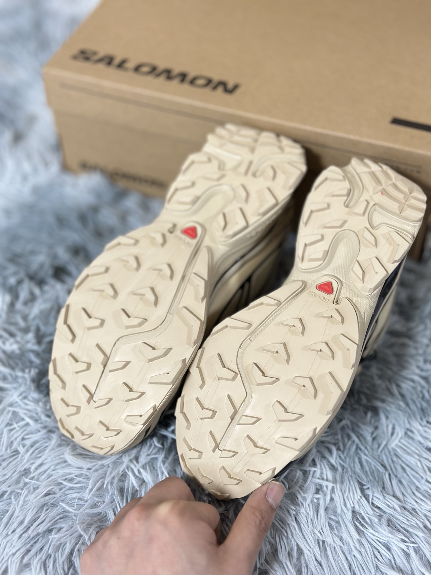 살로몬 XT 6 트레일 러닝화 74808 이미지 9