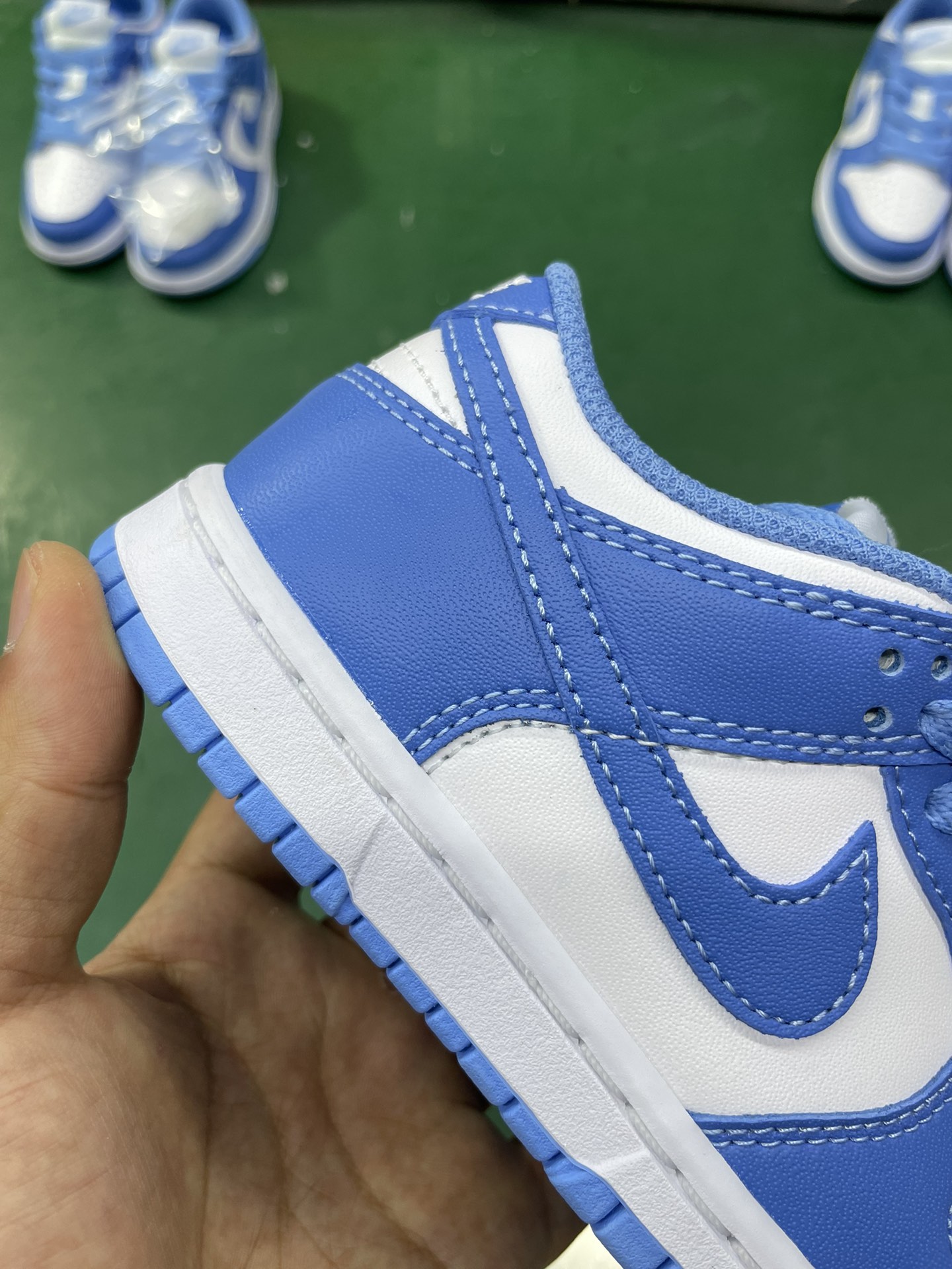 特价清货 🛑📣补货入仓！
童鞋dunk 北卡蓝
C版大厂出品，比市面小厂童鞋品质好太多了！
尺码27.5