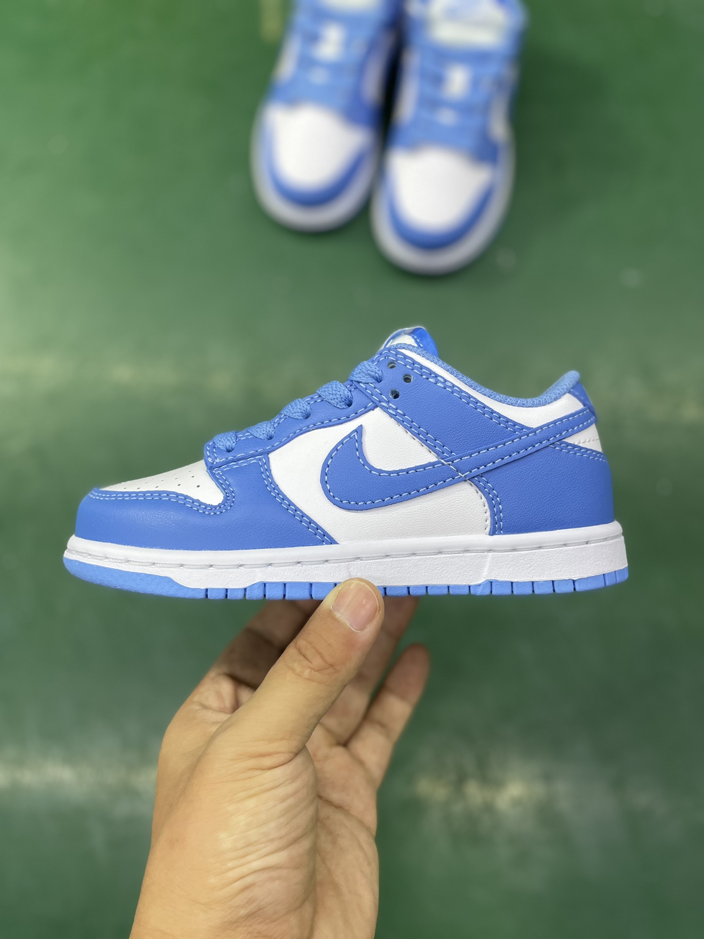 特价清货 🛑📣补货入仓！
童鞋dunk 北卡蓝
C版大厂出品，比市面小厂童鞋品质好太多了！
尺码27.5