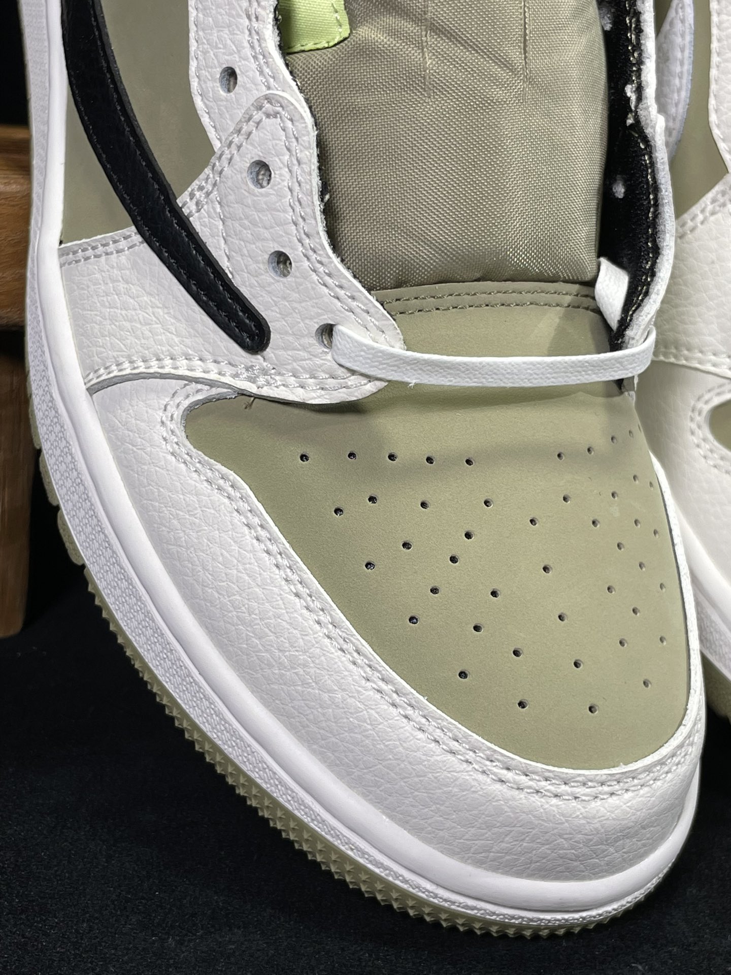 纯原TravisScottxJordanAirJordan1LowGolf1J倒钩6.0棕白高尔夫全套原