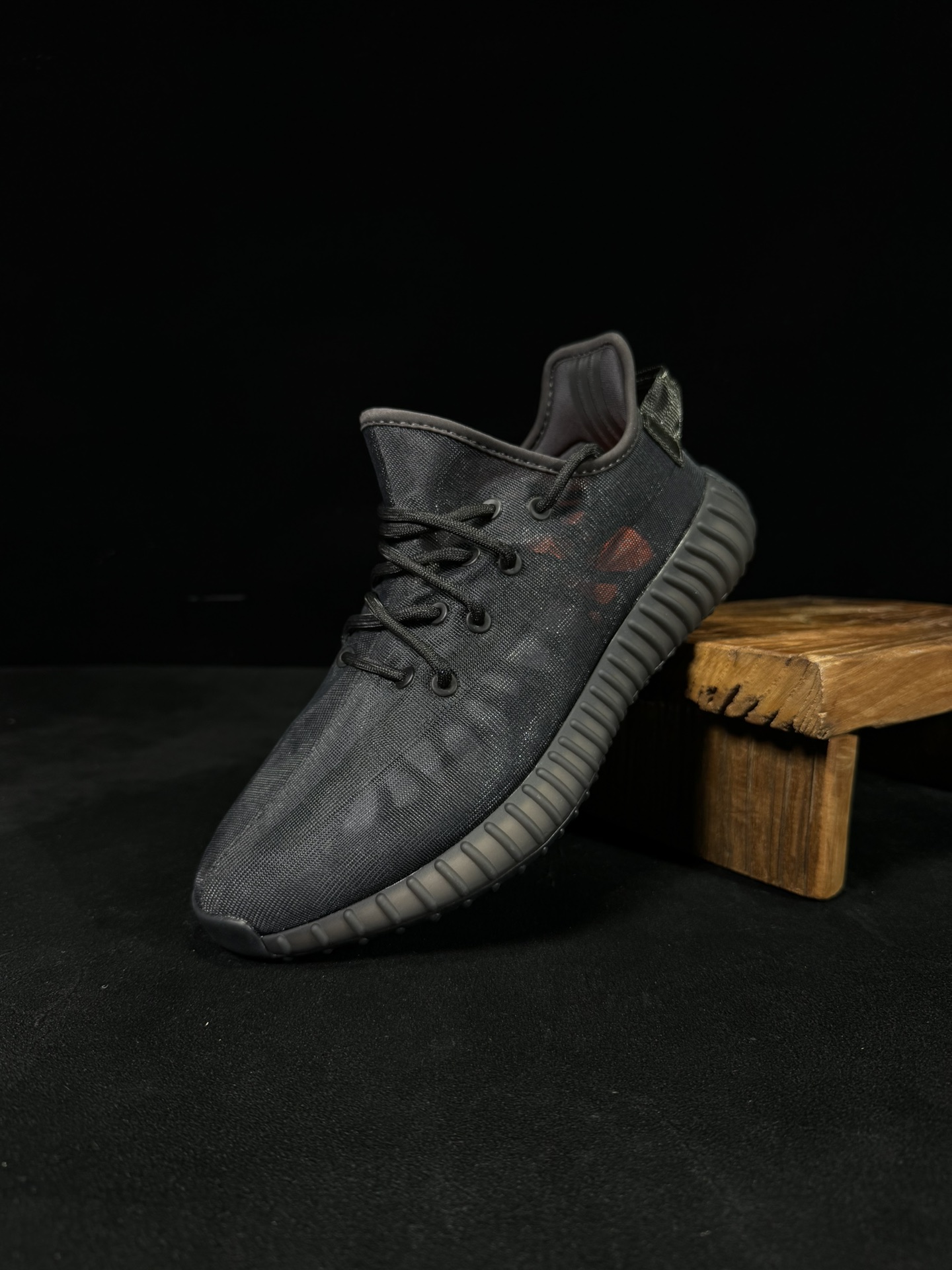 Yeezy350v2网纱黑煤渣！限定天使市面椰子销量NO.1真遥遥领先！百万级销量最强性价比版本没有之一