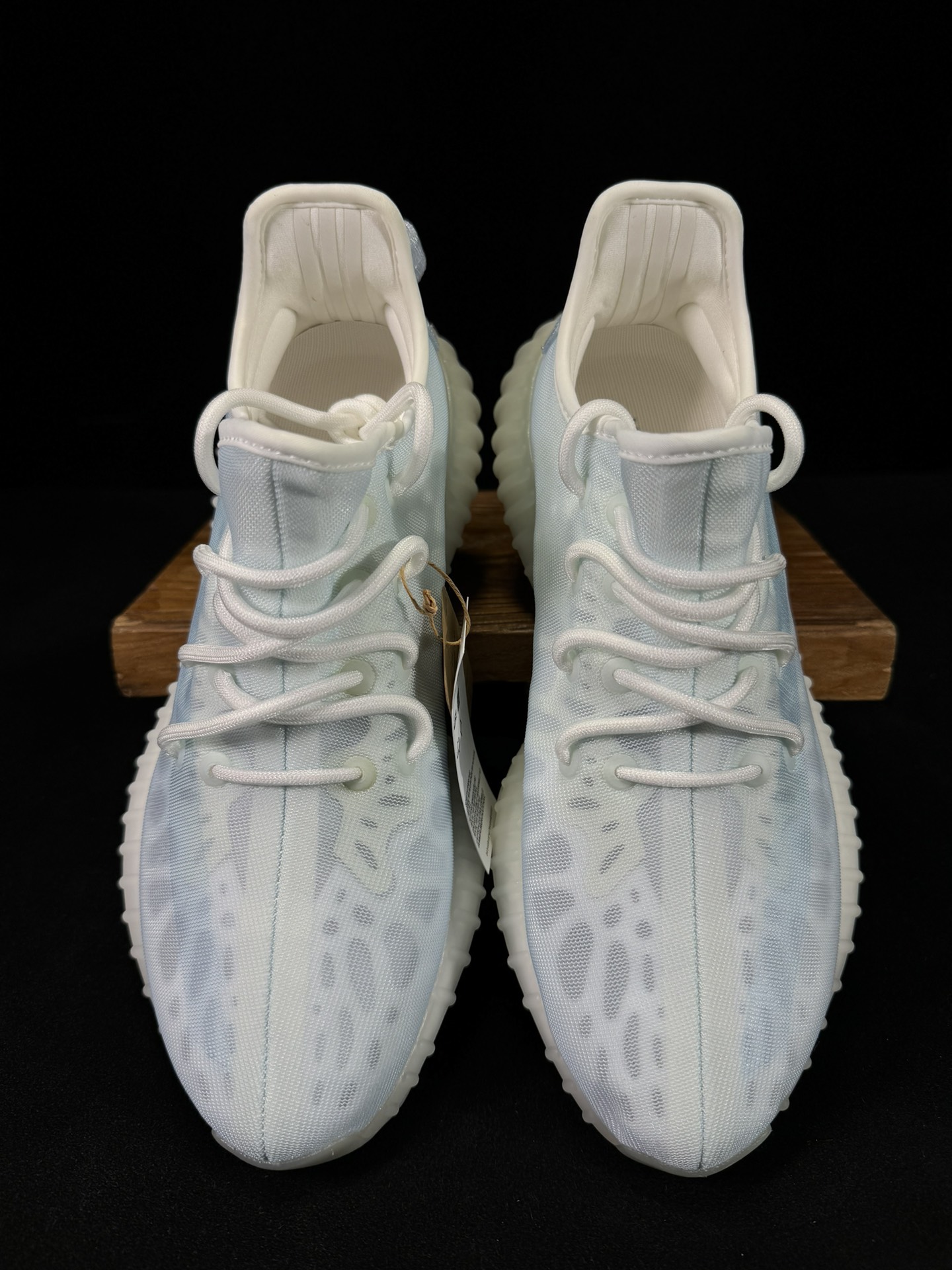 Yeezy350v2网纱冰蓝！限定天使市面椰子销量NO.1真遥遥领先！百万级销量最强性价比版本没有之一！