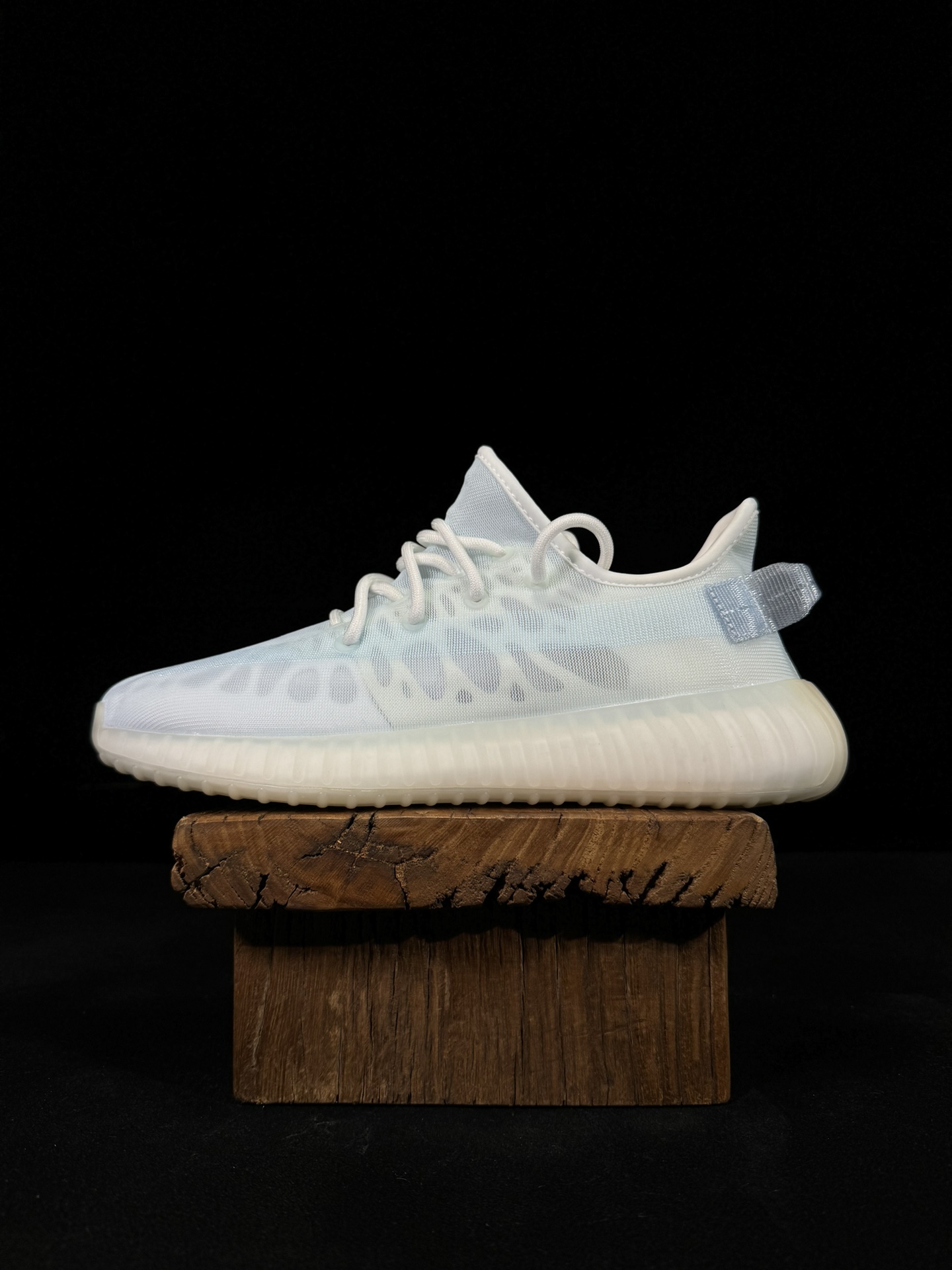 Yeezy350v2网纱冰蓝！限定天使市面椰子销量NO.1真遥遥领先！百万级销量最强性价比版本没有之一！