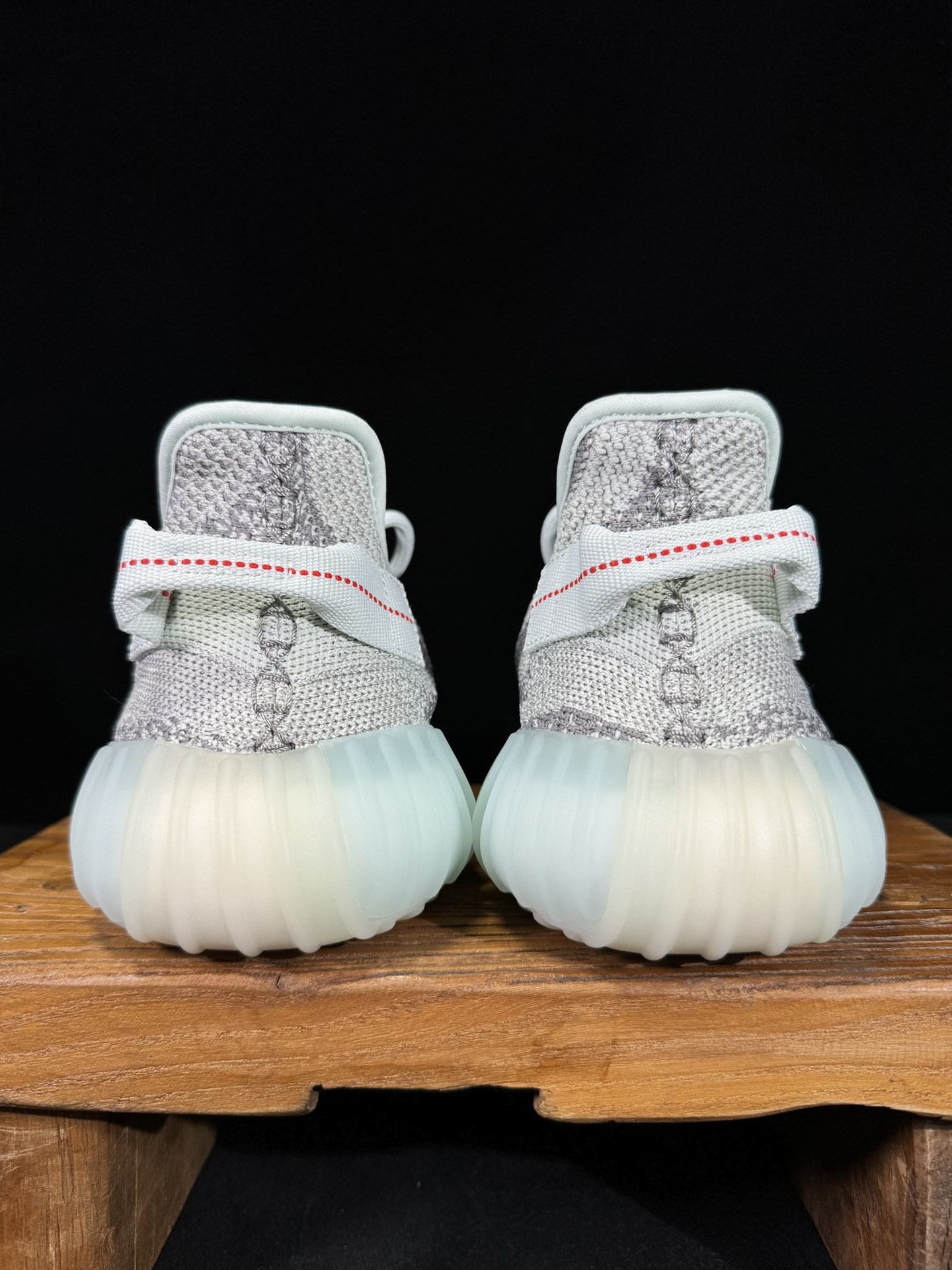 Yeezy350V2可燃冰！限定天使市面椰子销量NO.1真遥遥领先！百万级销量最强性价比版本没有之一！7