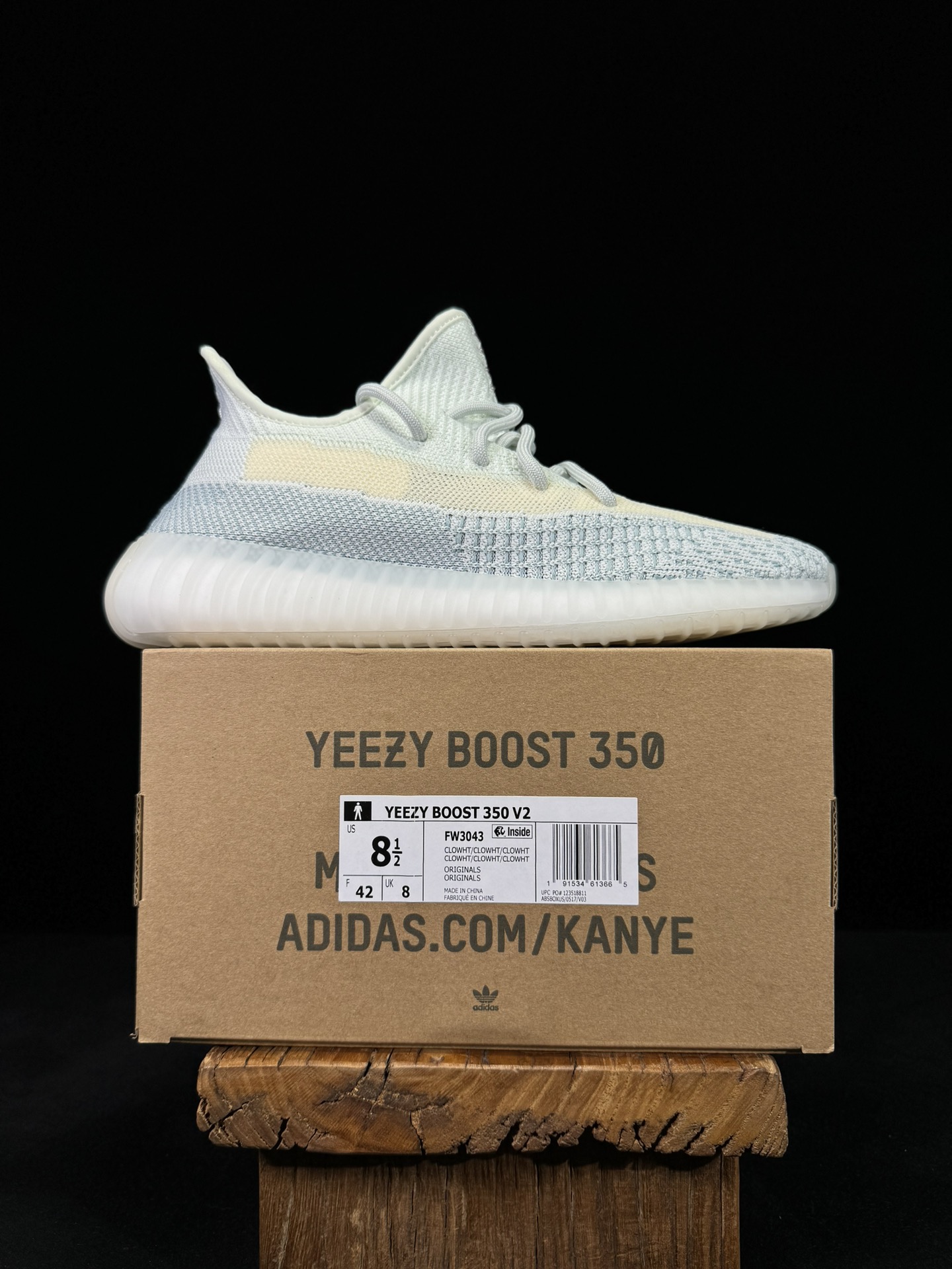 Yeezy350V2冰蓝！限定天使市面椰子销量NO.1真遥遥领先！百万级销量最强性价比版本没有之一！7年