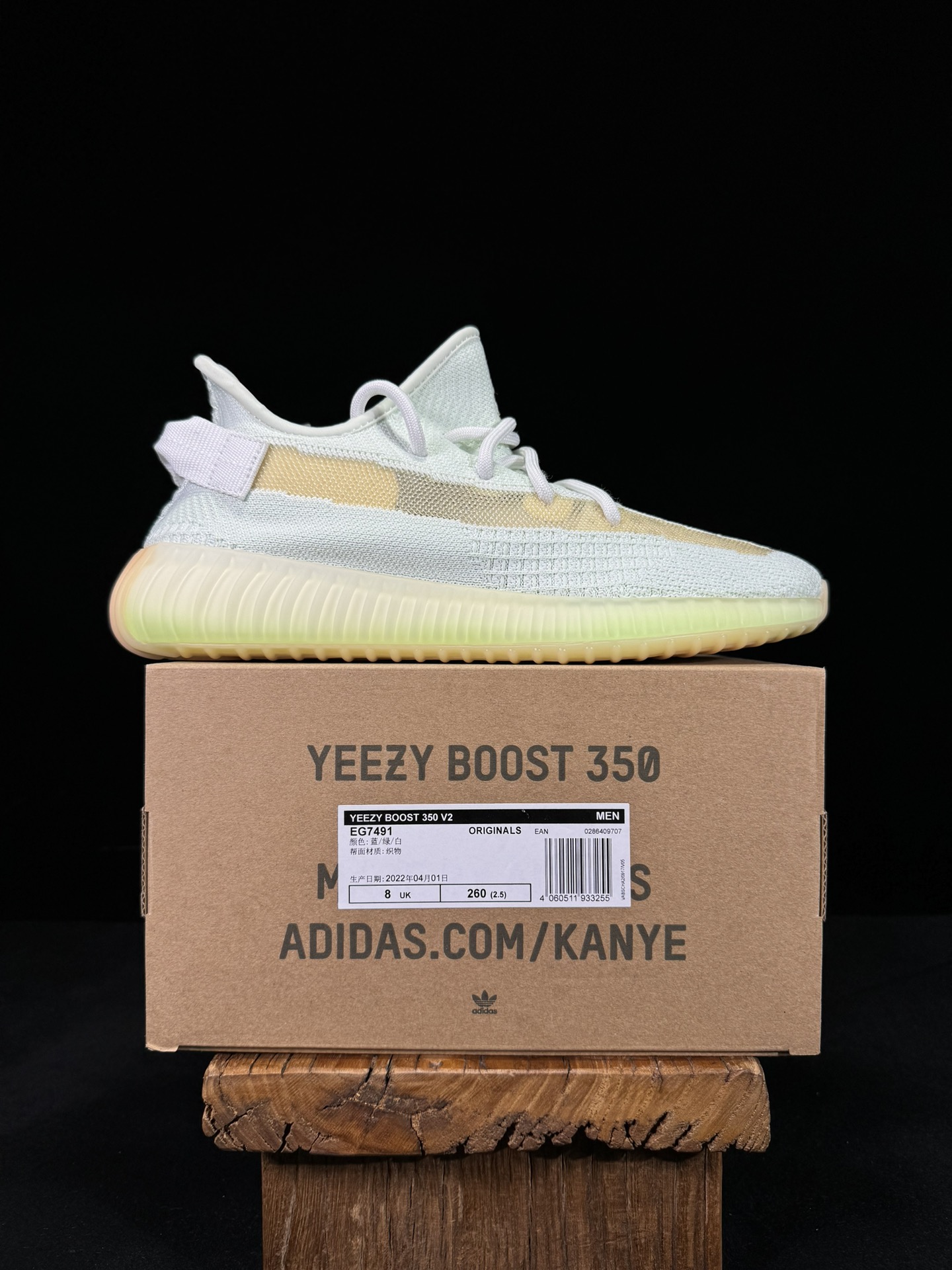 Yeezy350V2亚洲限定！限定天使市面椰子销量NO.1真遥遥领先！百万级销量最强性价比版本没有之一！