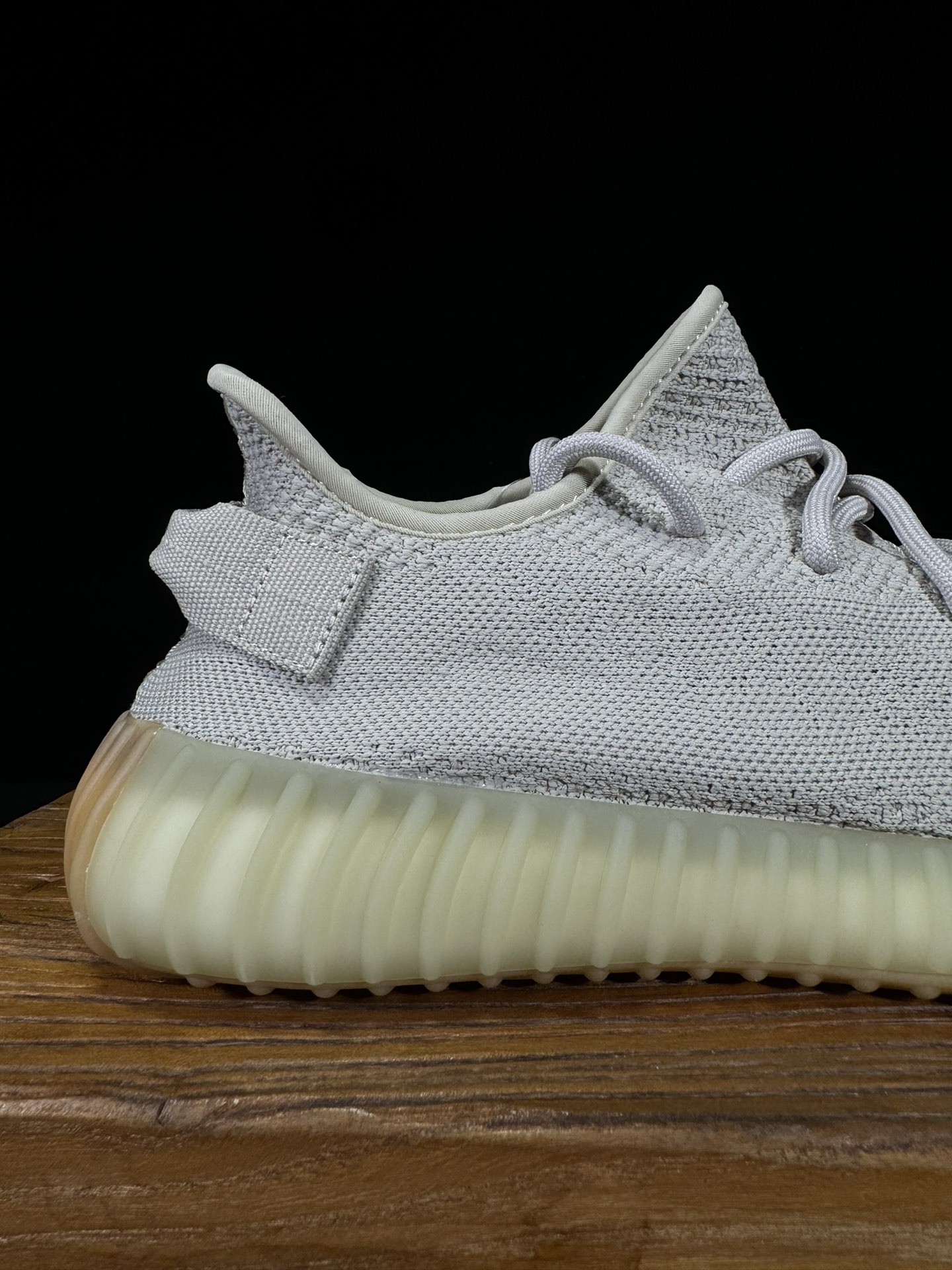 Yeezy 350V2 芝麻！（限定天使）市面椰子销量NO.1 真遥遥领先！百万级销量，最强性价比版本，