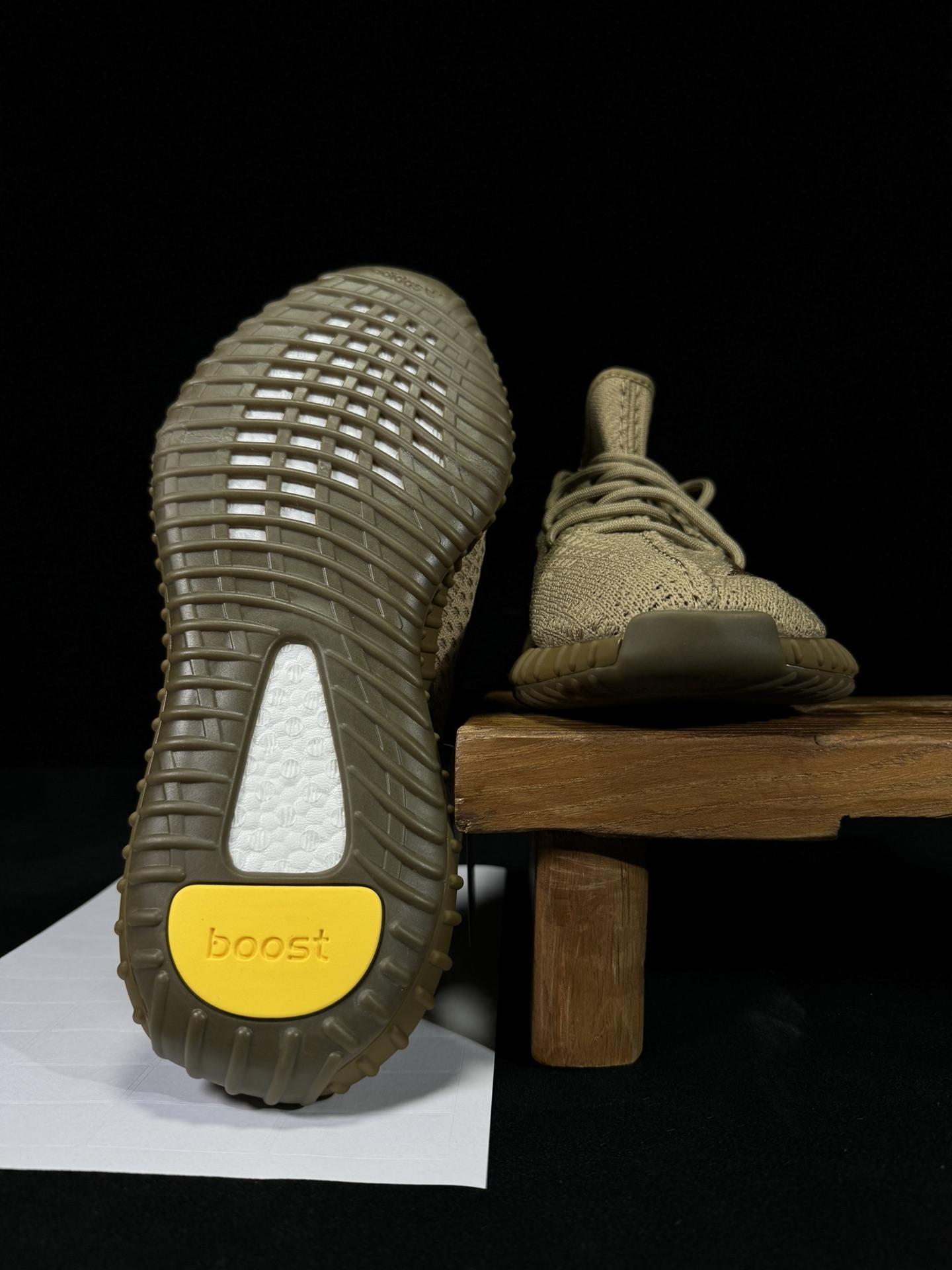 Yeezy 350V2 地球🌍！（限定天使）市面椰子销量NO.1 真遥遥领先！百万级销量，最强性价比版本