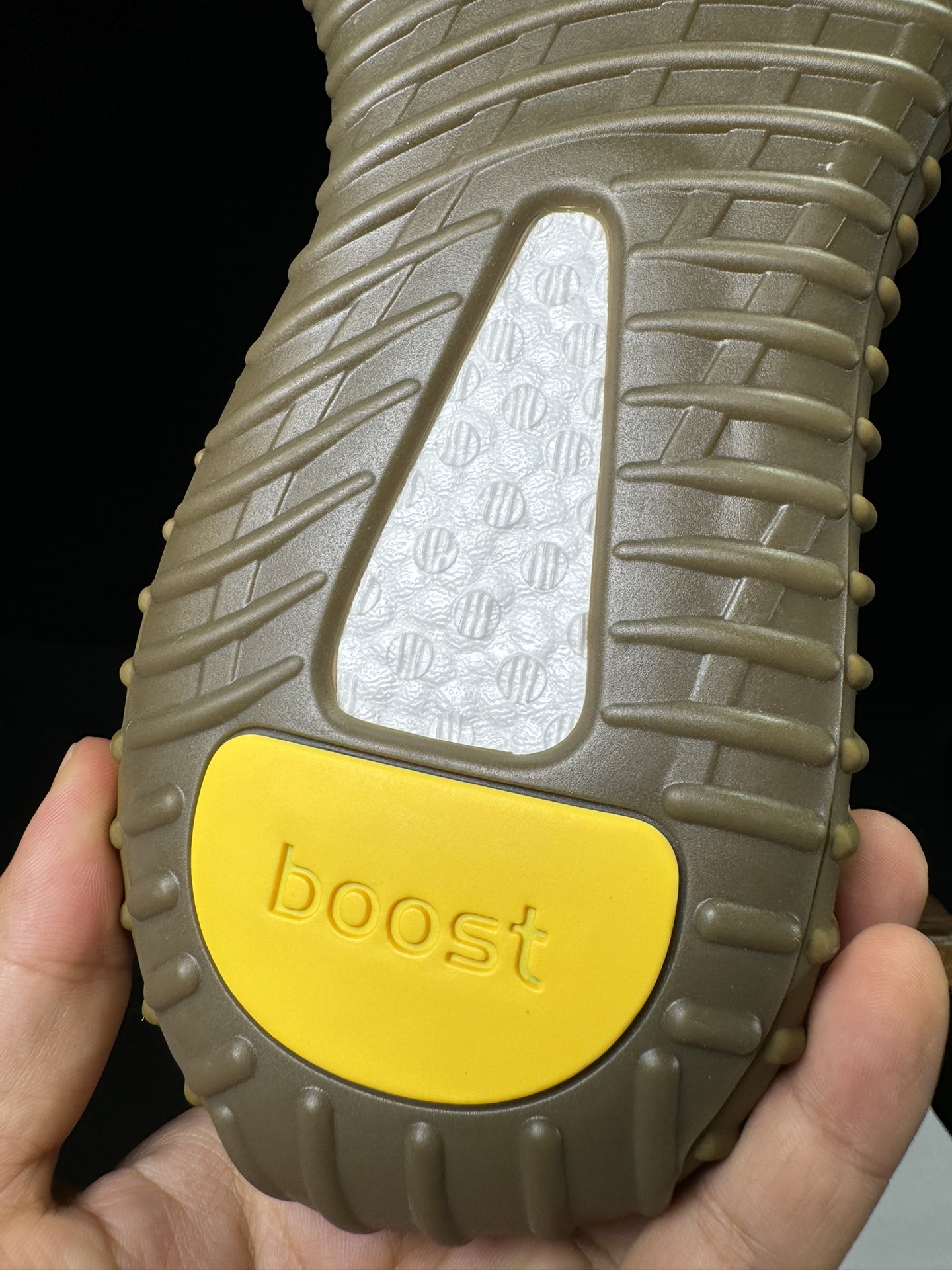 Yeezy 350V2 地球🌍！（限定天使）市面椰子销量NO.1 真遥遥领先！百万级销量，最强性价比版本