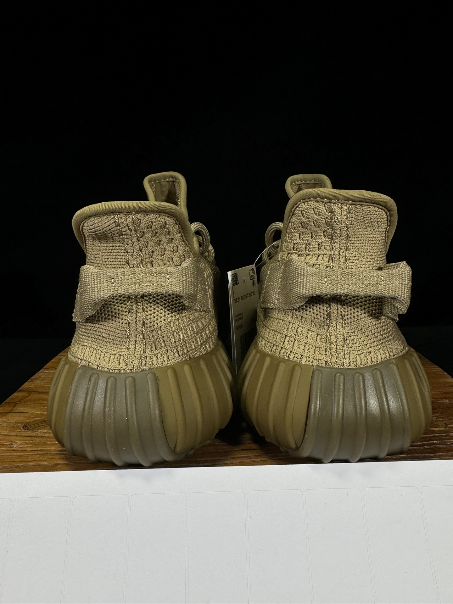 Yeezy 350V2 地球🌍！（限定天使）市面椰子销量NO.1 真遥遥领先！百万级销量，最强性价比版本