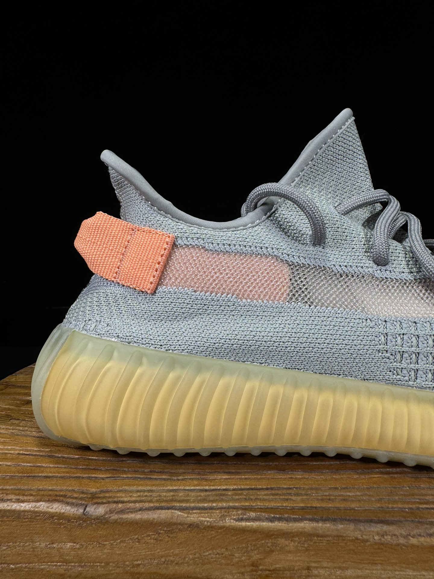 Yeezy 350V2 欧洲限定！（限定天使）市面椰子销量NO.1 真遥遥领先！百万级销量，最强性价比版