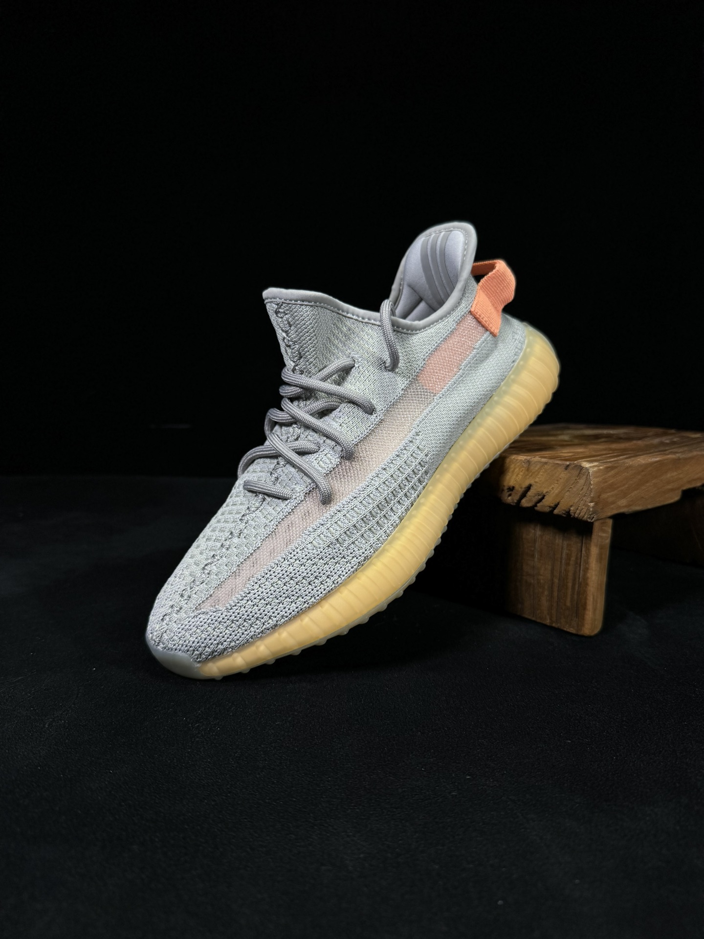 Yeezy 350V2 欧洲限定！（限定天使）市面椰子销量NO.1 真遥遥领先！百万级销量，最强性价比版