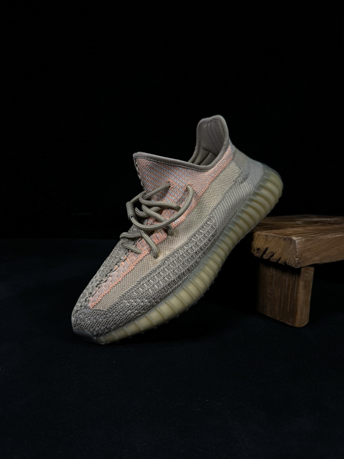Yeezy 350V2 脏橙天使！（限定天使）市面椰子销量NO.1 真遥遥领先！百万级销量，最强性价比版